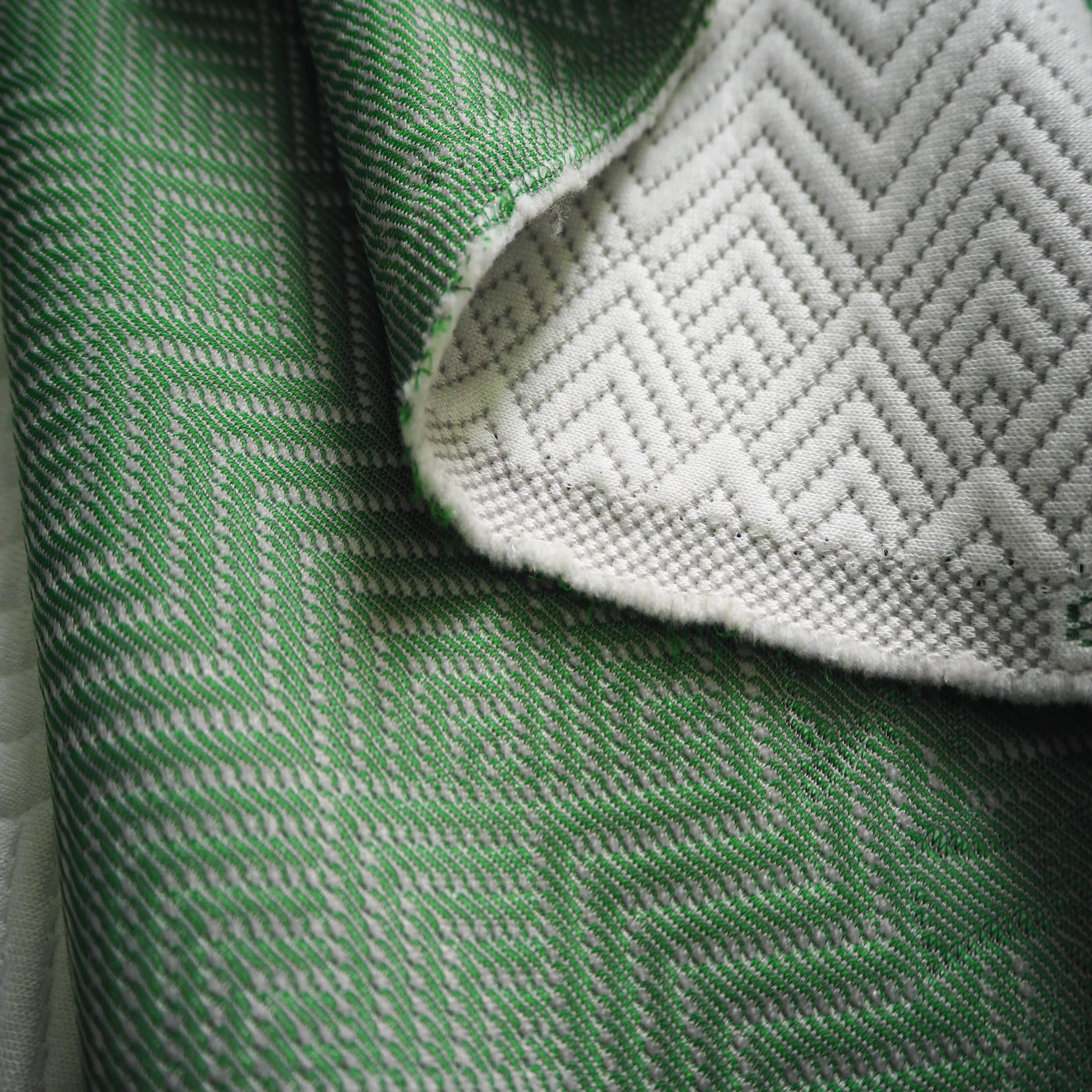 Bamboo Fiber Mattress Ticking Fabric Jacquard Upholstery Fabric For Home Textile Mattress Cover