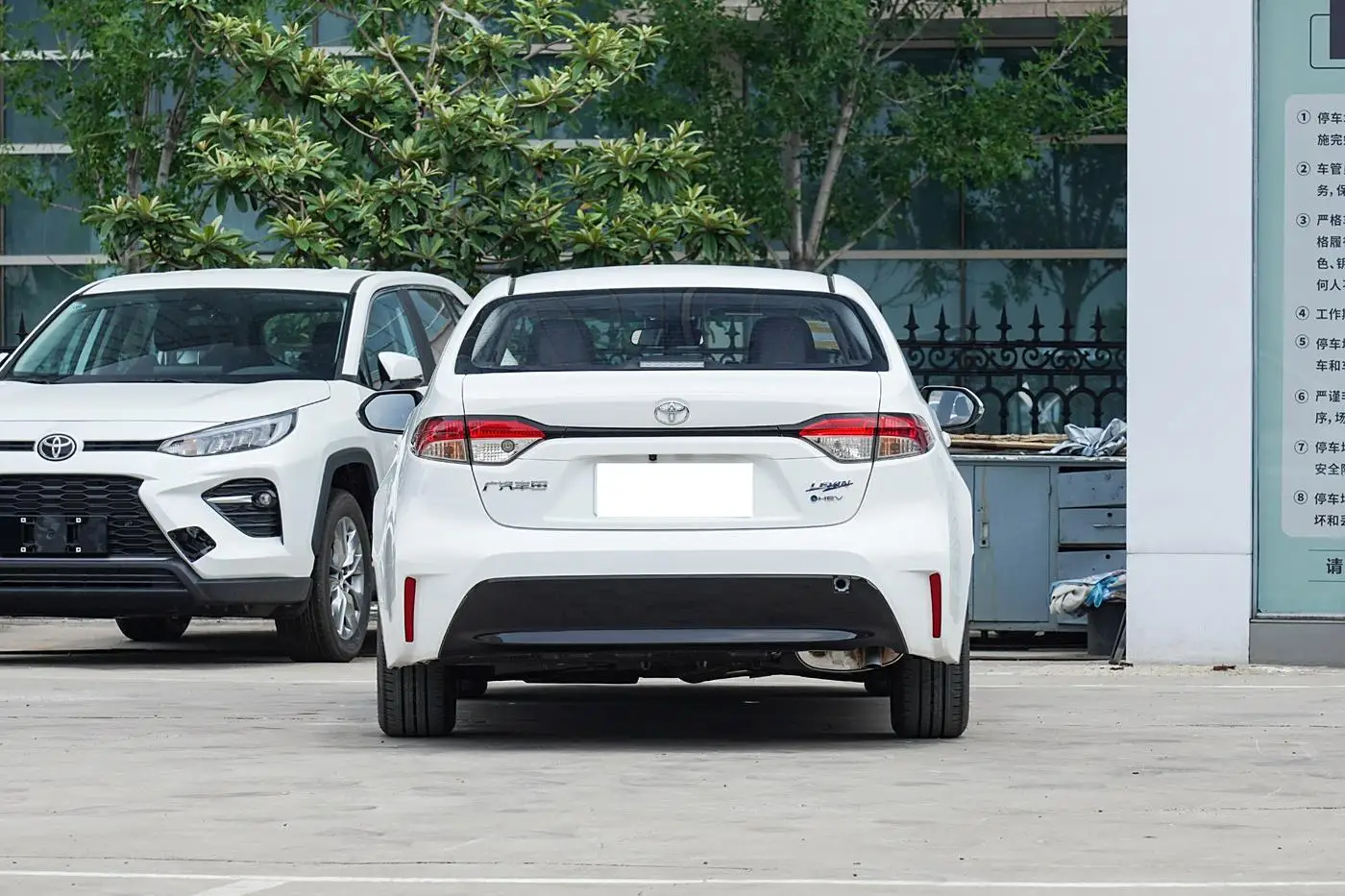 2024 Toyota LEVIN гибридные автомобили для продажи топовые версии автомобилей оптом Levin 185T CVT Sport High Speed