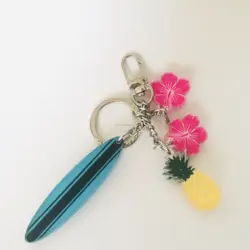 Hot selling letter custom keychain printing anime acrylic keychains with low price