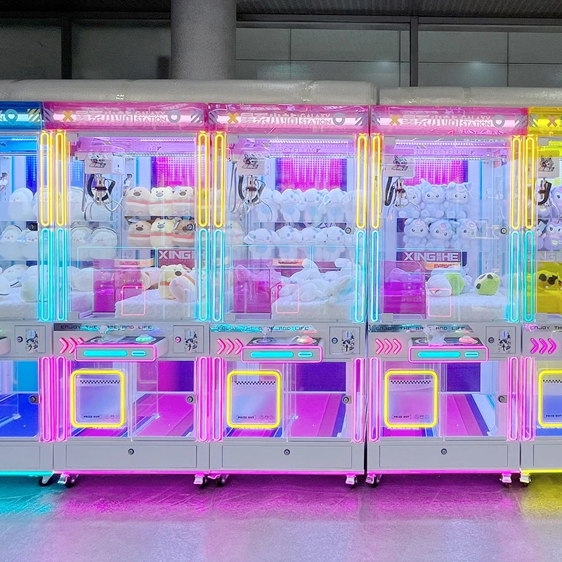 Shopping malls put doll machine can be remote control OEM can be cashed in coin grabbing machine