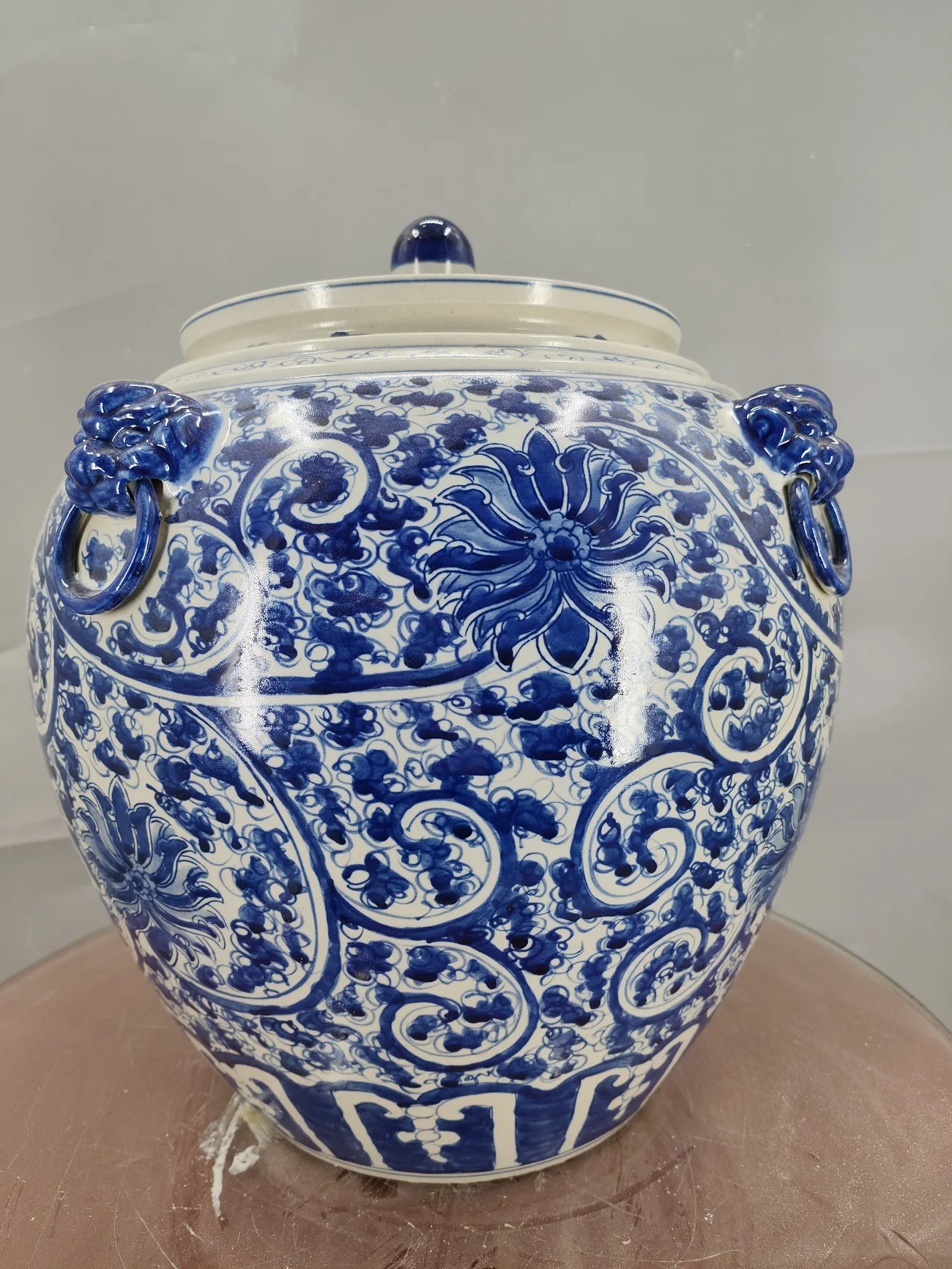 Blue and white jingdezhen antique chinese porcelain classic flower vase home decoration items for kitchen storage