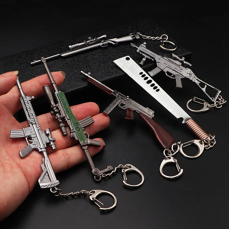 Hot Game PUBGS Metal Zinc Alloy Weapon Keychain 98K Pan  m16A4 aug sks m24 ump9 r45 m416 KeyRing gift for man boyfriend
