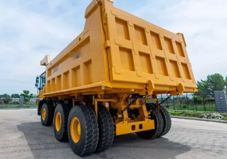 Chinese new heavy duty dump truck 76Ton XDR80T mining truck