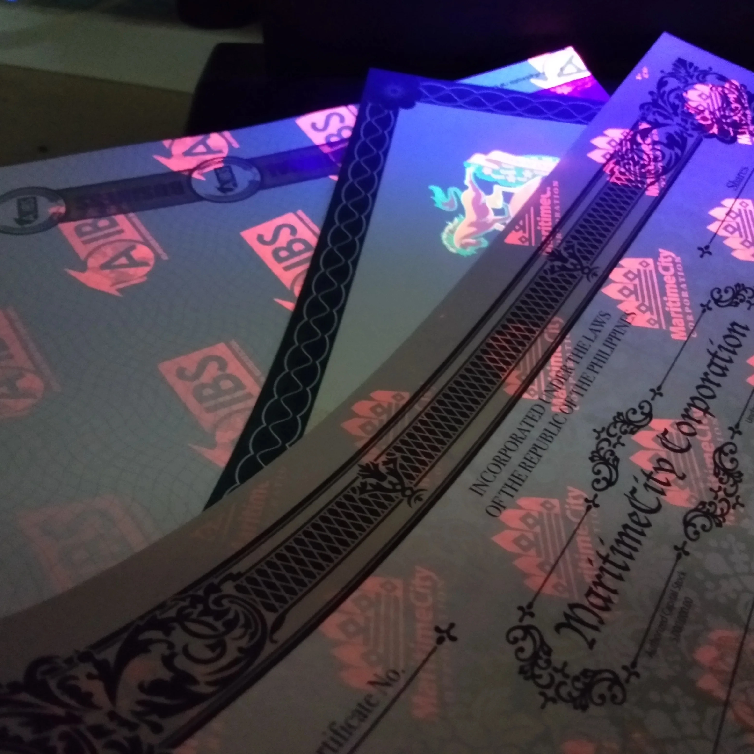 UV invisible fiber paper printing A4 hot stamping hologram custom design authentic certificate