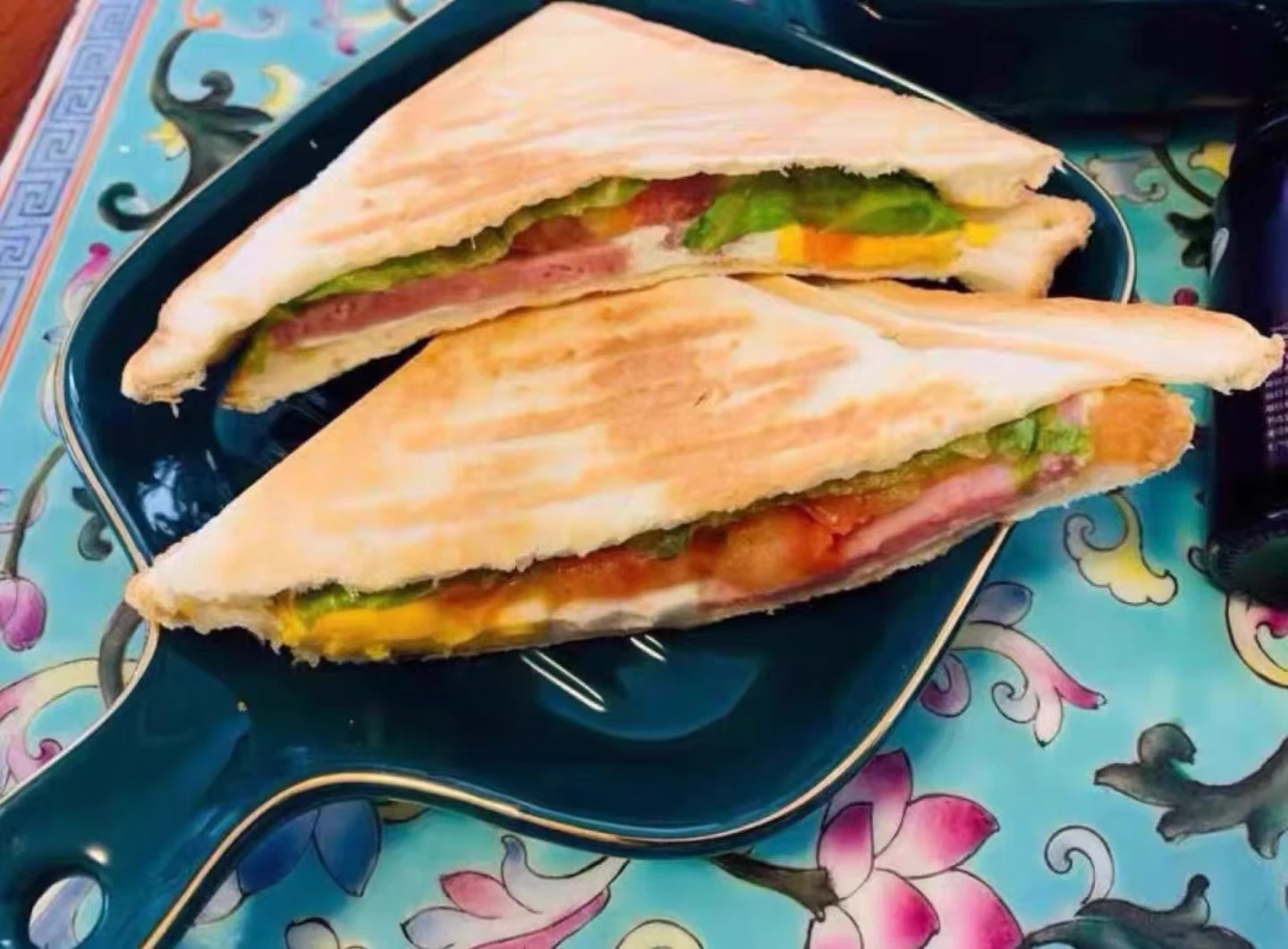 Home portable automatic waffle maker Breakfast toaster Non-stick sandwich maker mini waffle maker