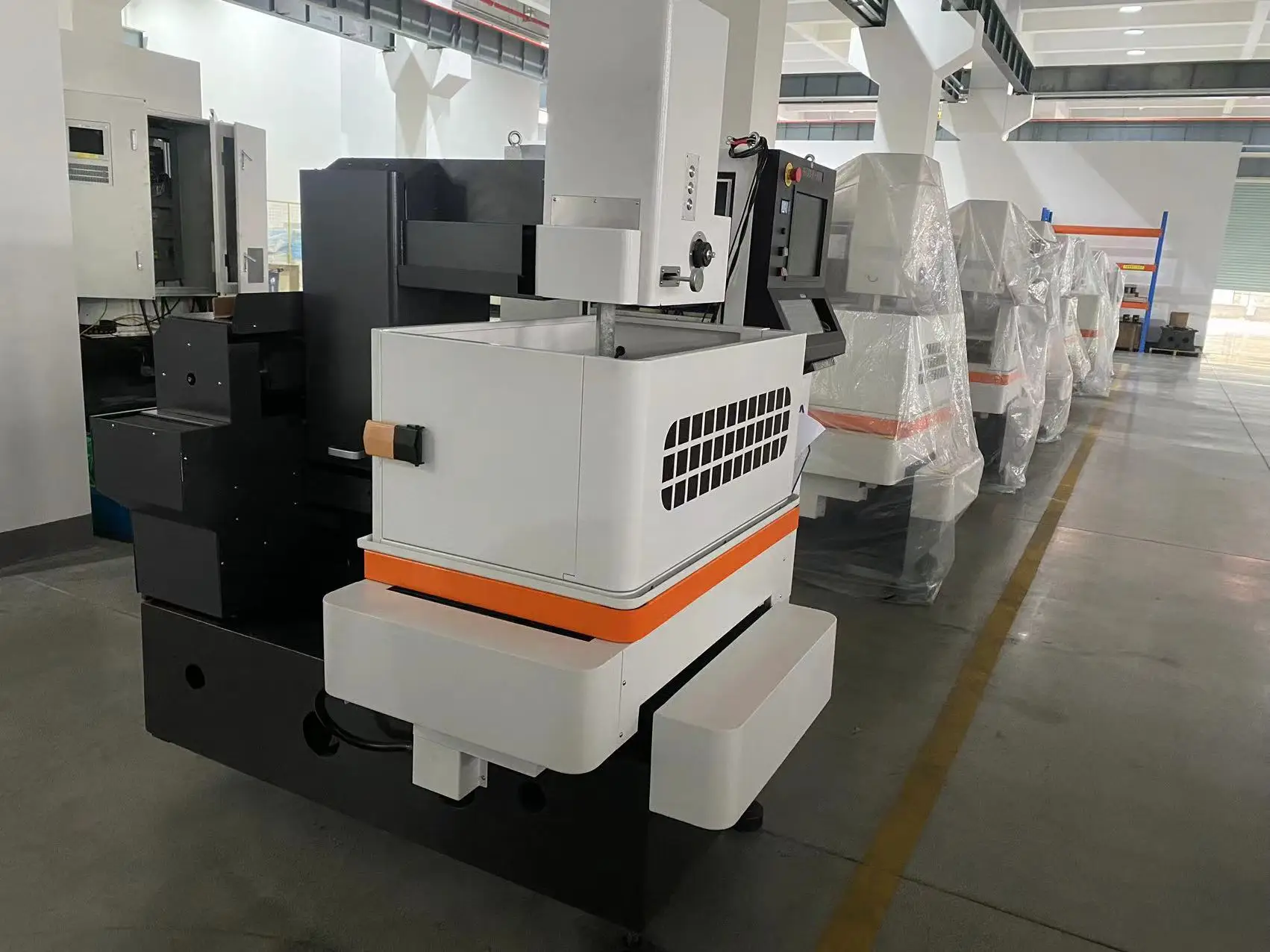 CNC AC Servo Medium Wire Cutting Machine 400EZ wire straightening and cutting  wire cut edm machine
