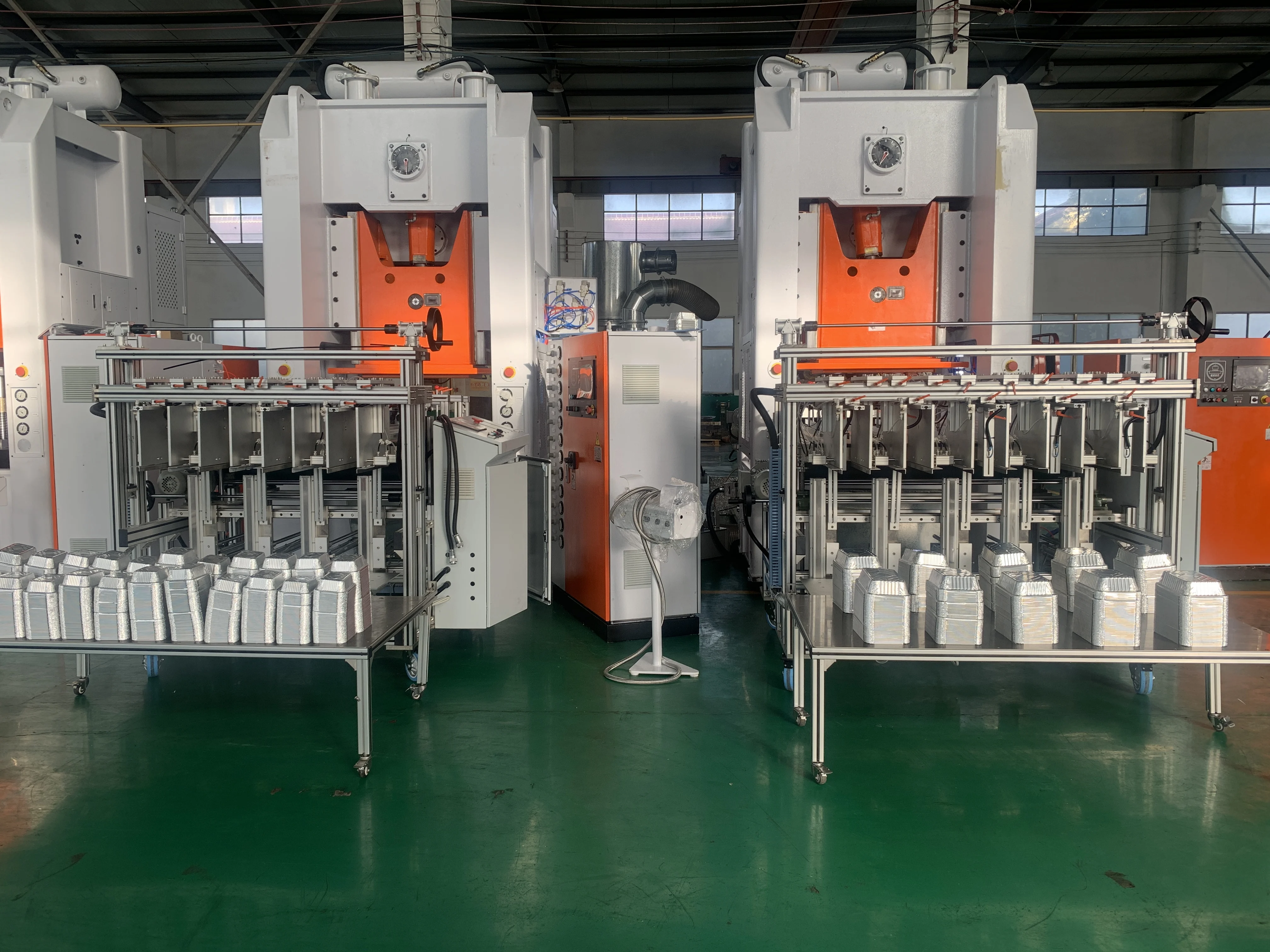 Professional Manufacturer Aluminum Foil Container Siemens Motors Making Machine Insulated Box Tray Machinery