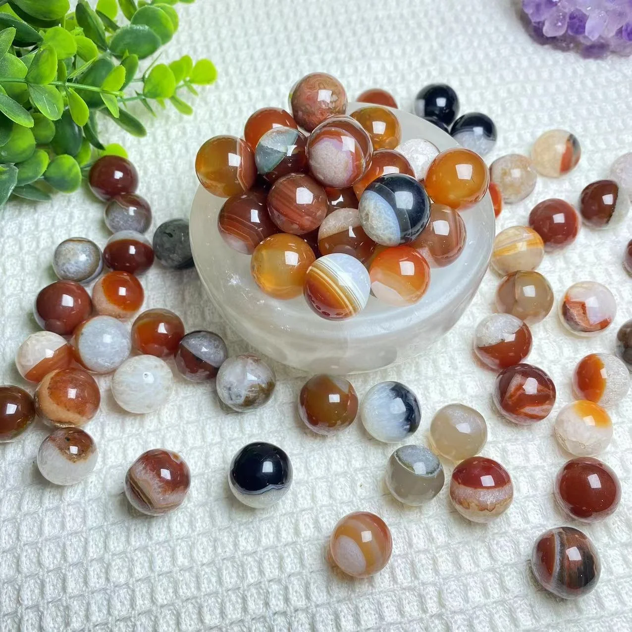 Wholesale Natural Red & Black Agate 1.5-2cm Mini Polished Ball Reiki Healing Meditation Style Home Decor