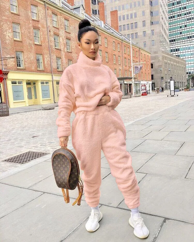 Winter 2021 women fashion stand collar velvet tracksuit coats jackets casual sweat suit fall clothing two piece pant set
