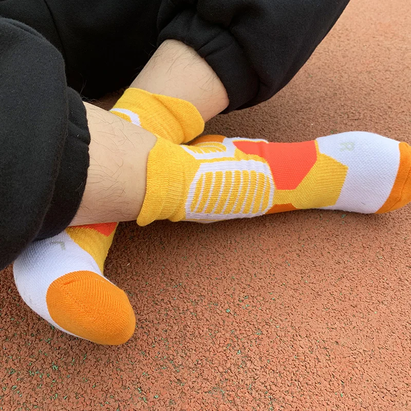 No MOQ Free design OEM personalized fashion crew bamboo cotton dress sock men custom logo socks