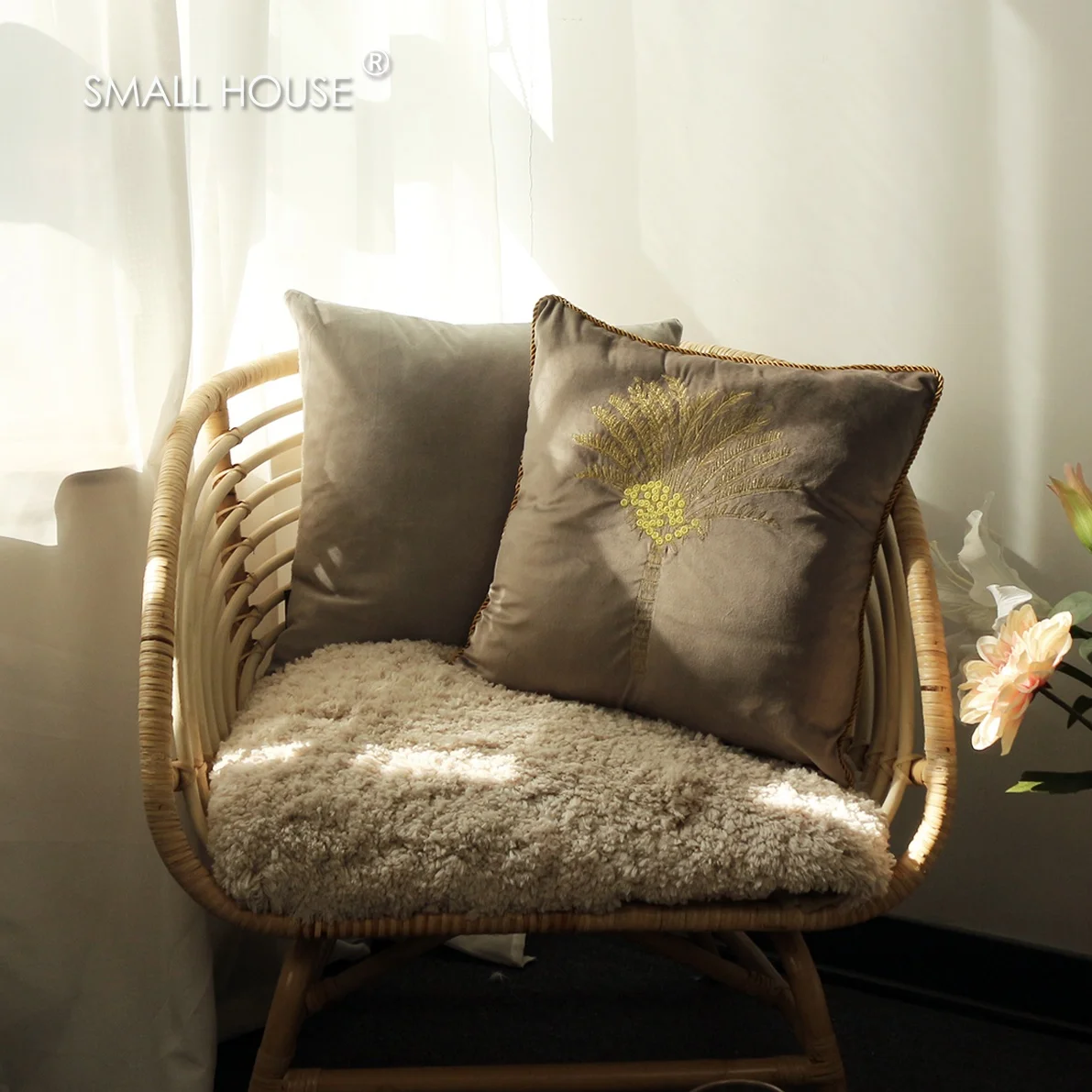 Wholesale outfoor kids room decoration nordic fashion simple pillow car cushion sofa with logos