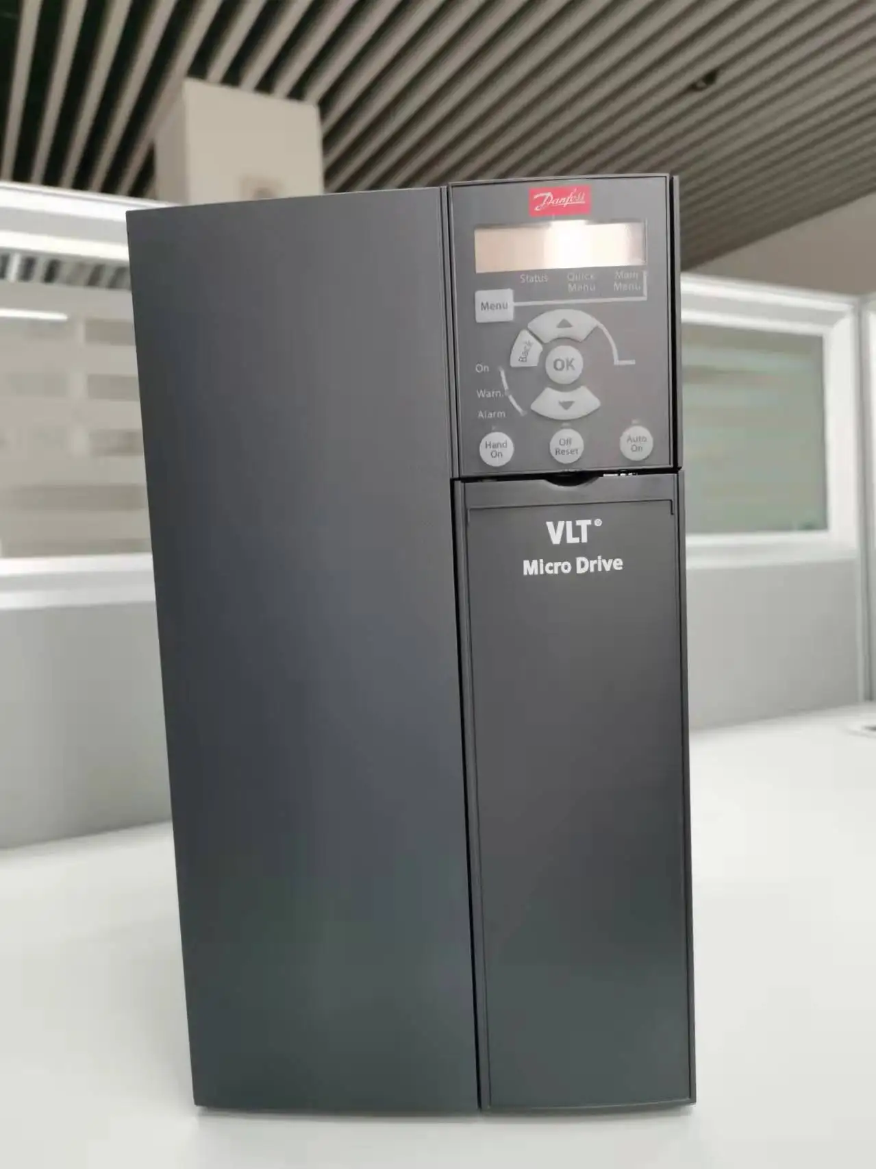 Оригинальный привод Danfoss FC51 FC301 FC302 VFD VLT Частотные инверторы