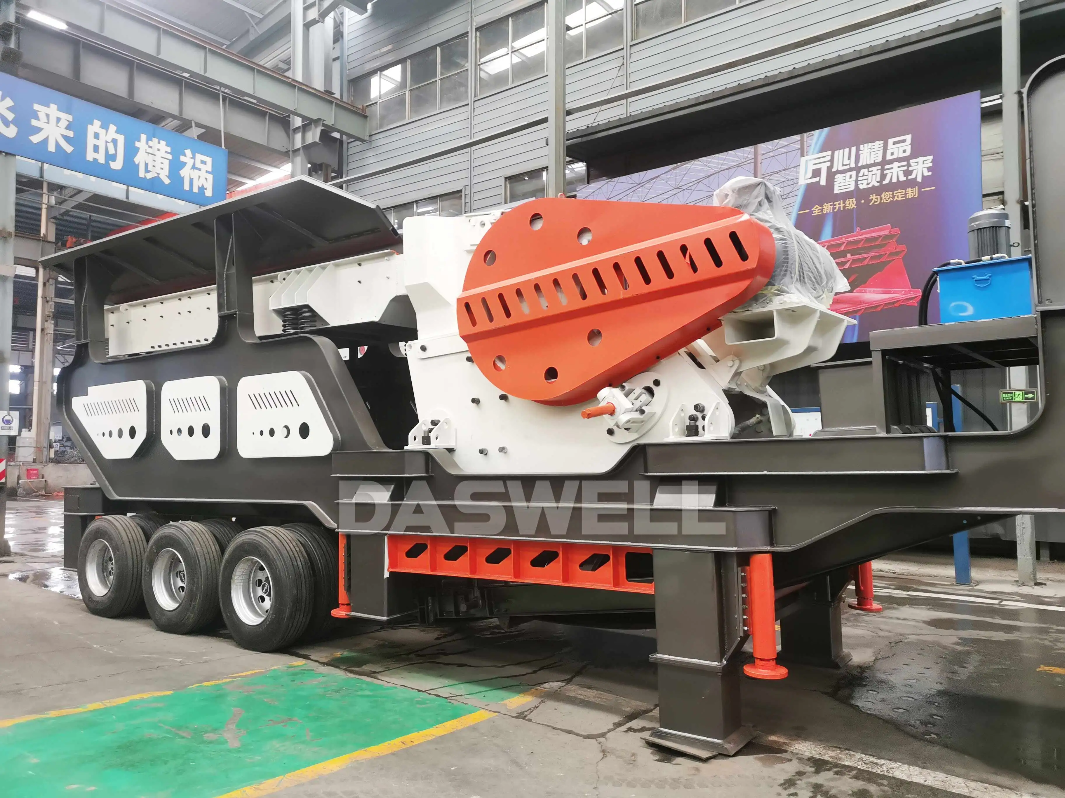 Factory price rock stone crusher plant mobile crusher with wheels