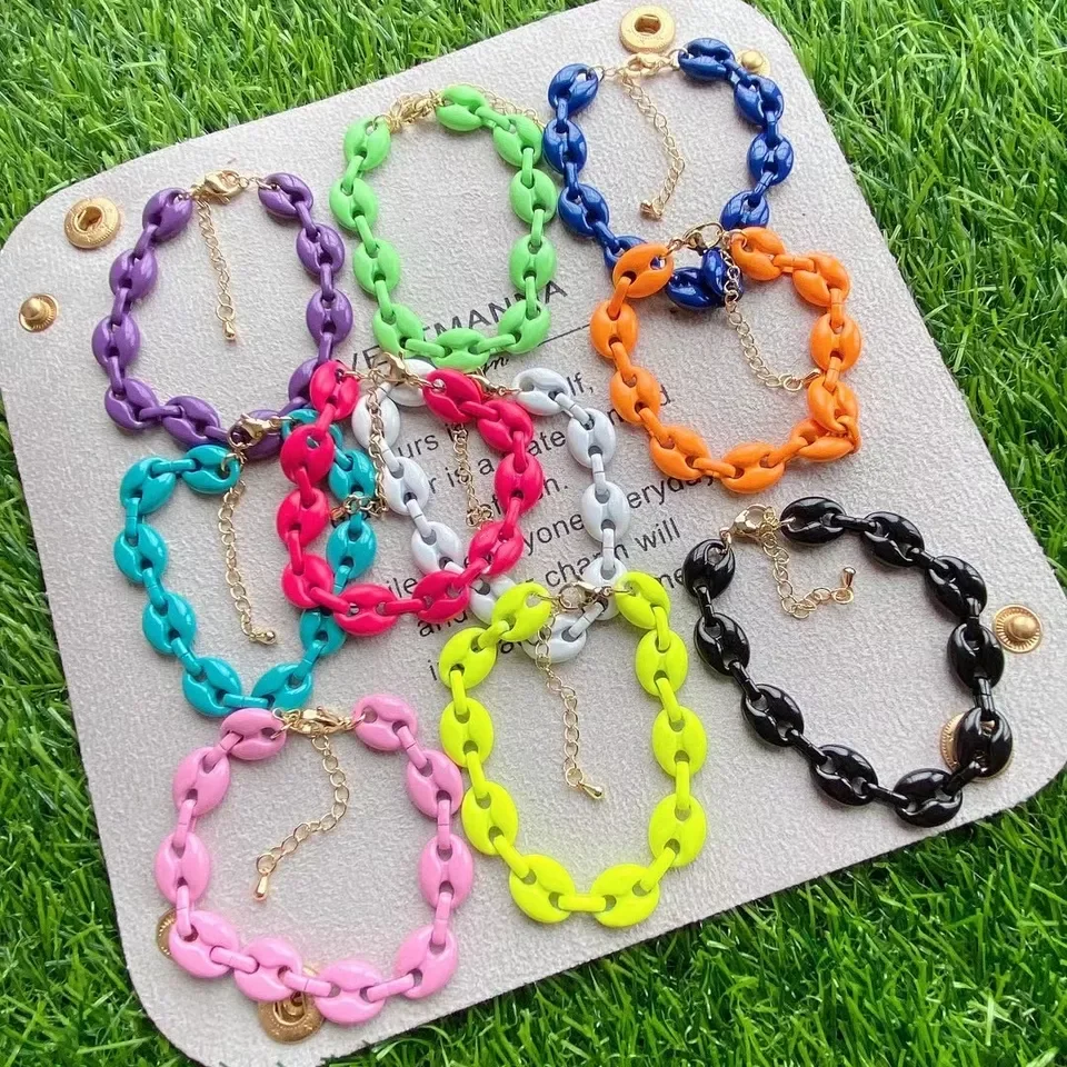 2022 New Design Personalized Multi Color Pig Nose Buckle Enamel Painting Hip Pop Coffee Bean Shape Chain Necklace For Women