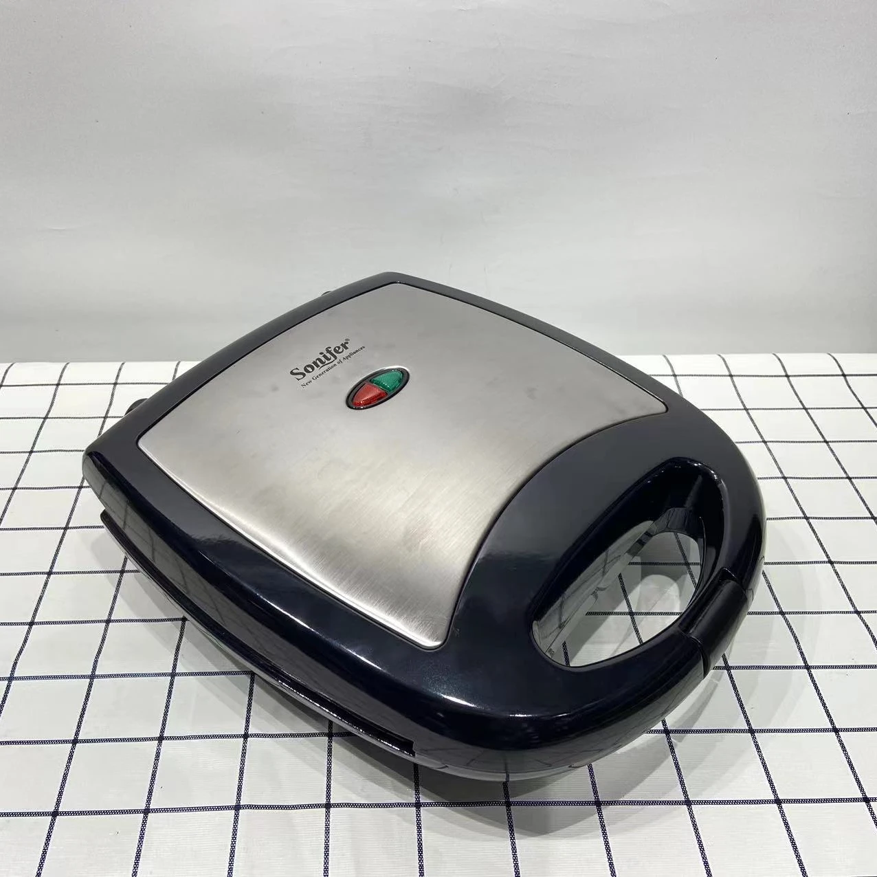 Sonifer SF-6008 Household High Power 1200W Stainless Steel Housing Electric Hot Plate Sandwich Maker Grill