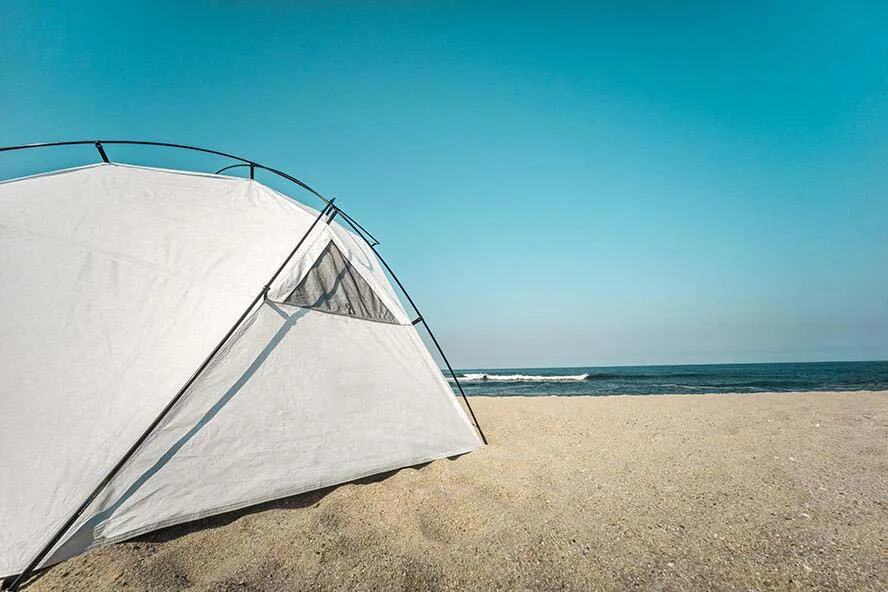 Ultralight Beach Tent Canopy Tent  for Camping  Holiday UV tents Chinese suppliers