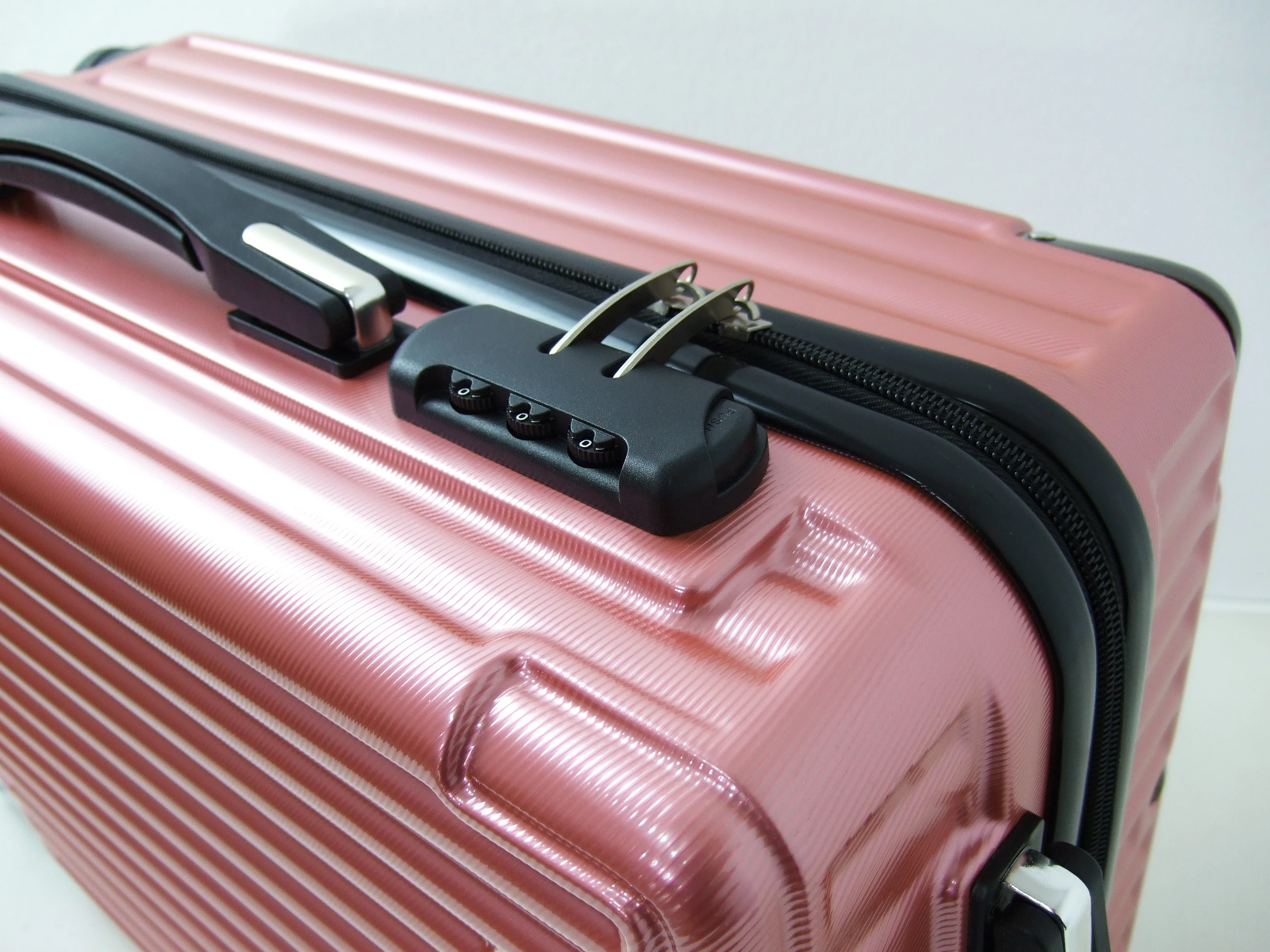 High Quality Portable Lightweight Suitcase Soft Travel Upright Luggage