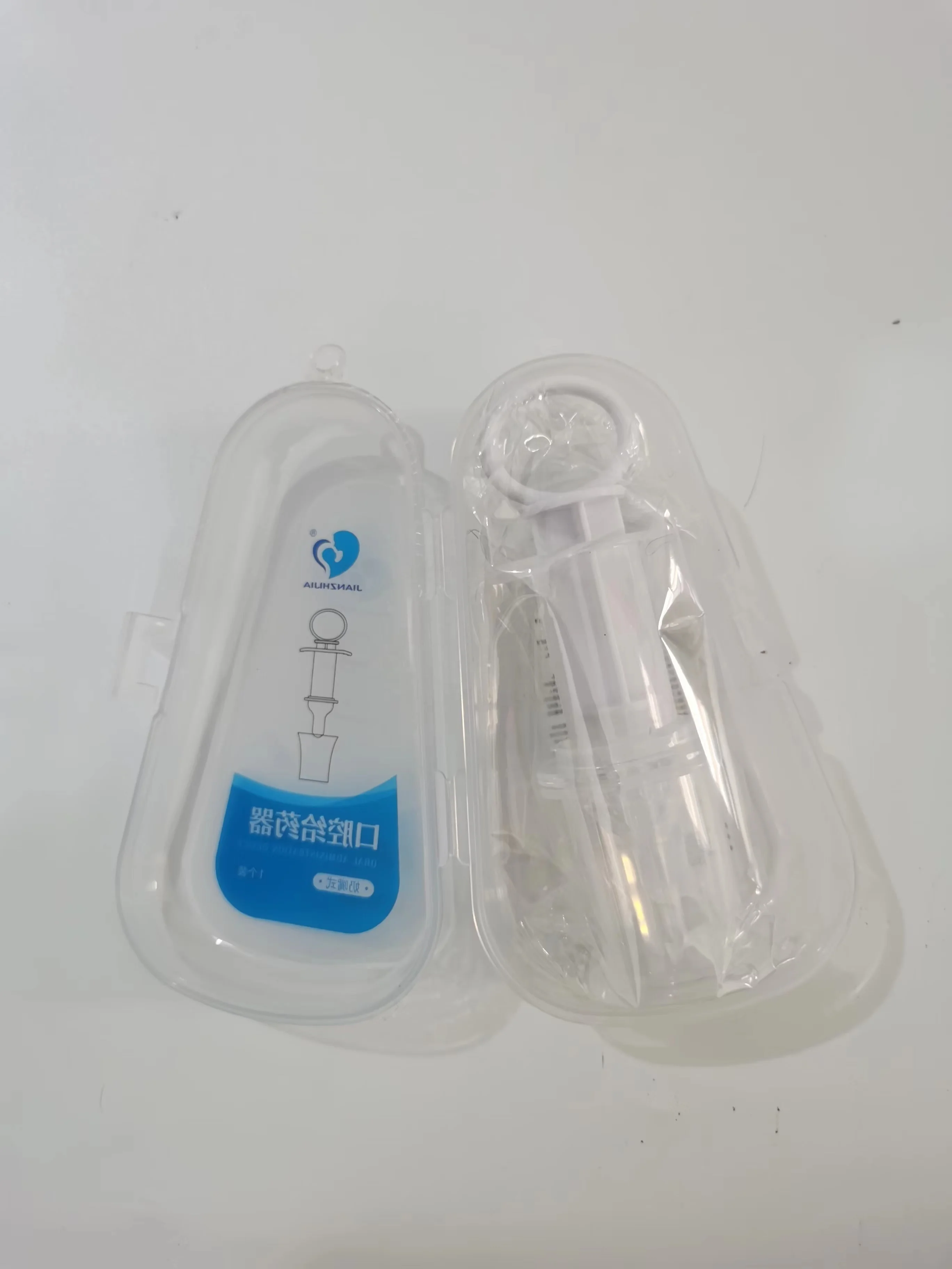 Wholesale New Pacifier Type Medicine Dispenser With Oral Syringe Liquid Feeder Baby Oral Medicine Feeder With Pacifier Head