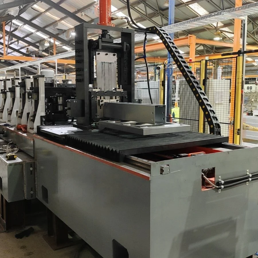 70mm-110mm Width Adjustable 1.5mm -2.6mm Steel C Section Channel Roll Forming Machine