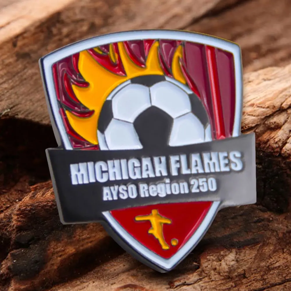 Personalizados anime de metal esmaltados pines metalicos al por mayor pines pin de solapa