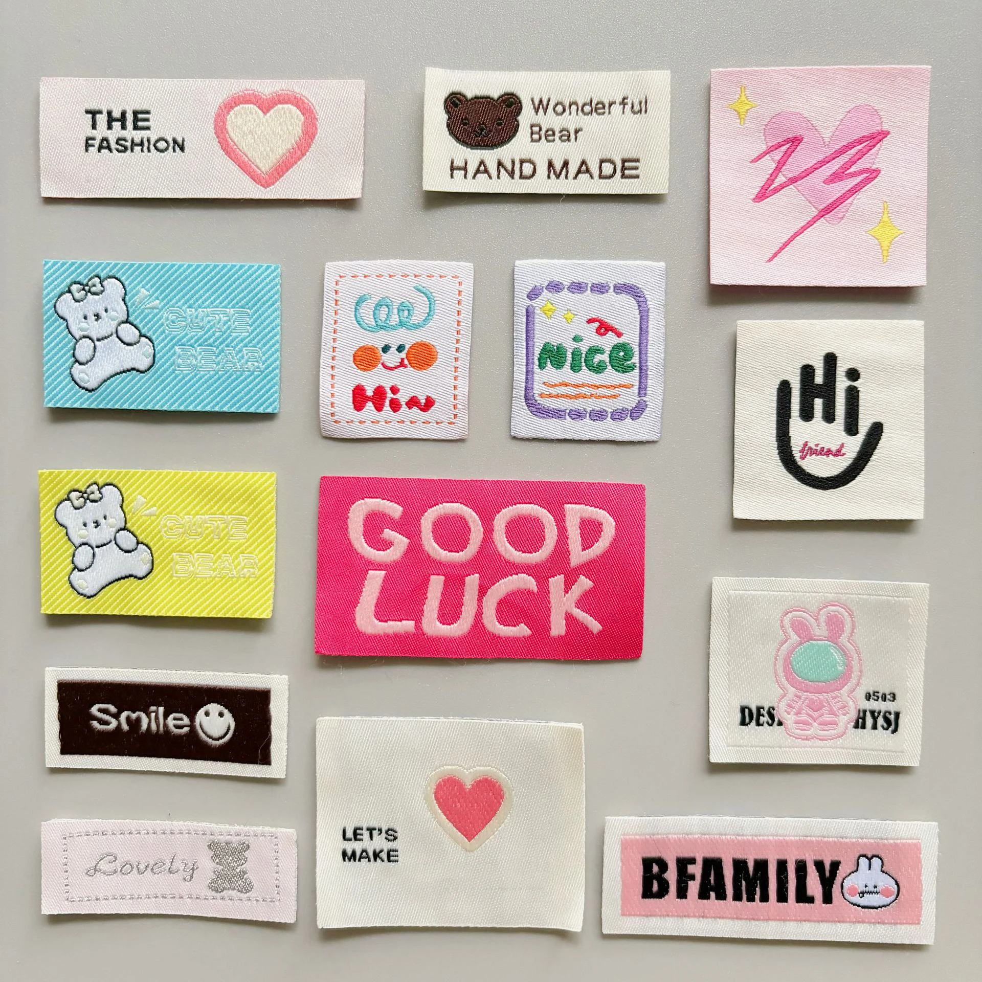 Hot selling Woven Label Garment Labels Clothing Manufacturer Fabric Tag On Neck Cotton Custom Made Logo Label For Pet Clothes