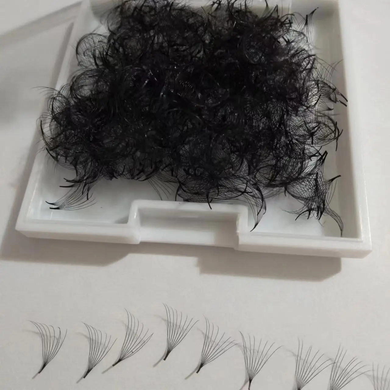 0.05 Loose Premise 8D Loose Fan Eyelashes Cut Premade Volume 0.05mm Loose Fans Eyelashes