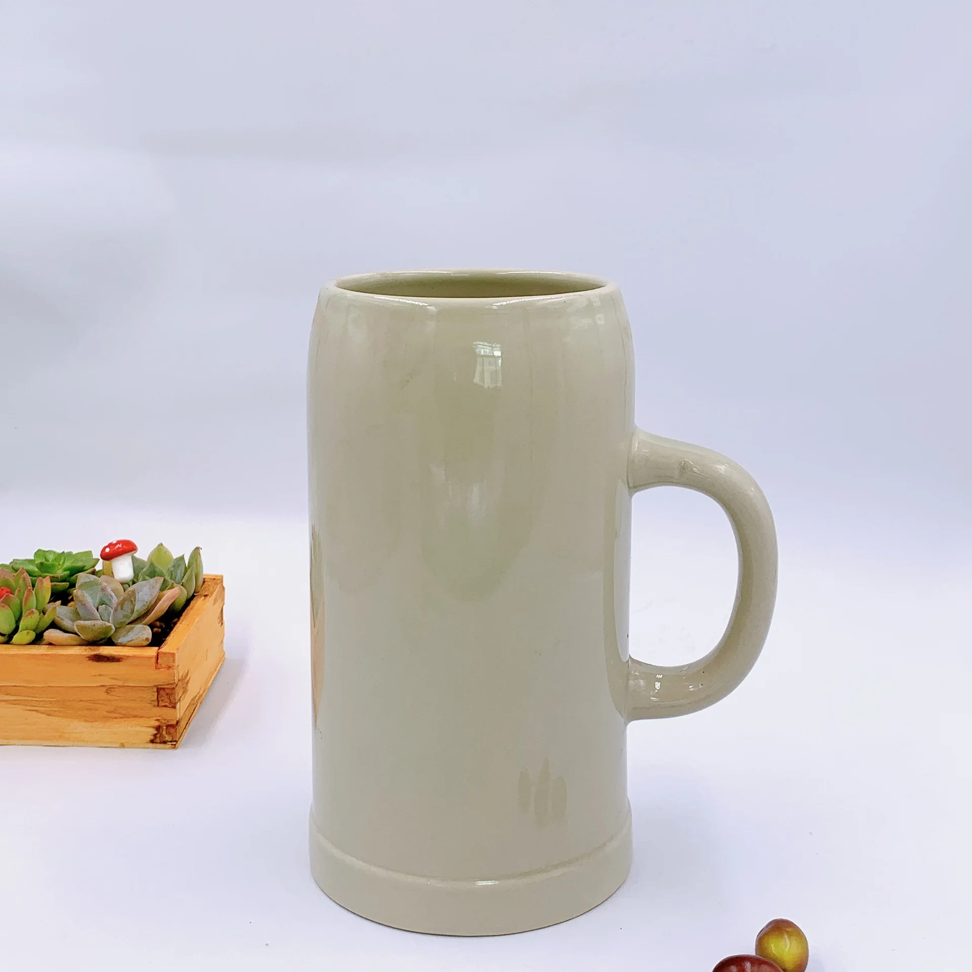 Custom large capacity Oktoberfest beer mug 1L Ceramic Beer Steins