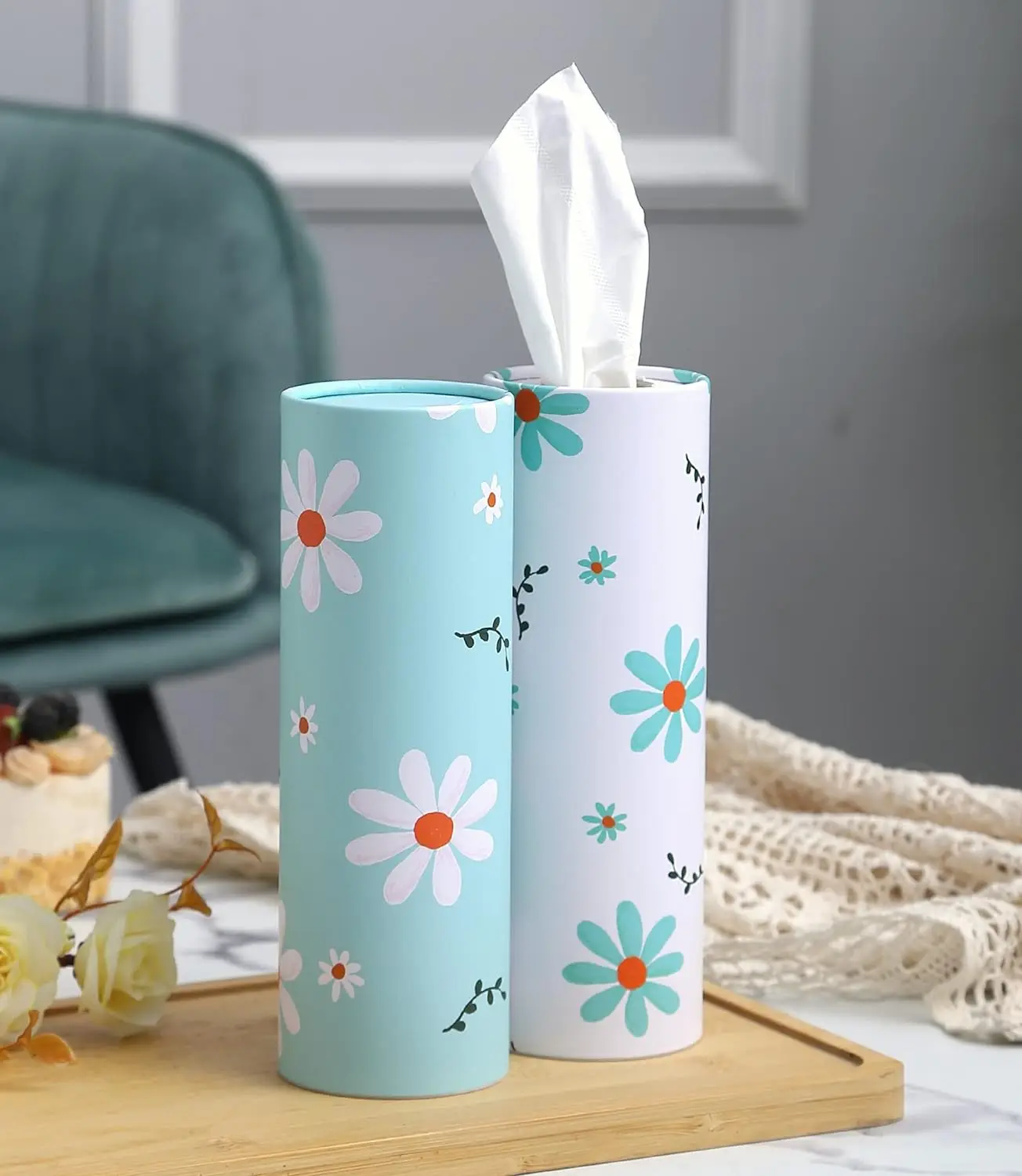 Lingyi Hot Sale 3 Ply Strong Luxury Floral Car Cylinder Tissue Paper Box Pack Facial Tissue 2ply Paper In A Clydrical Box