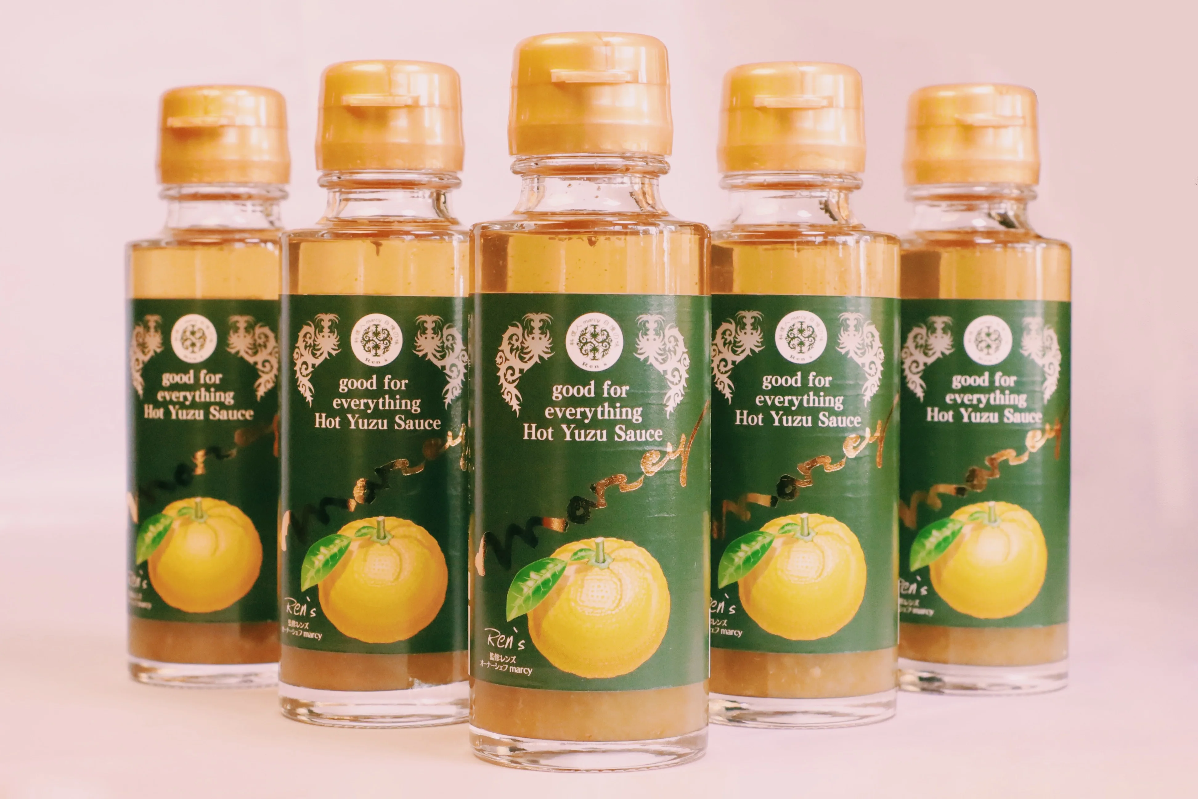 Fried chicken grilled fish pizza pasta pepper private label yellow chili sauce