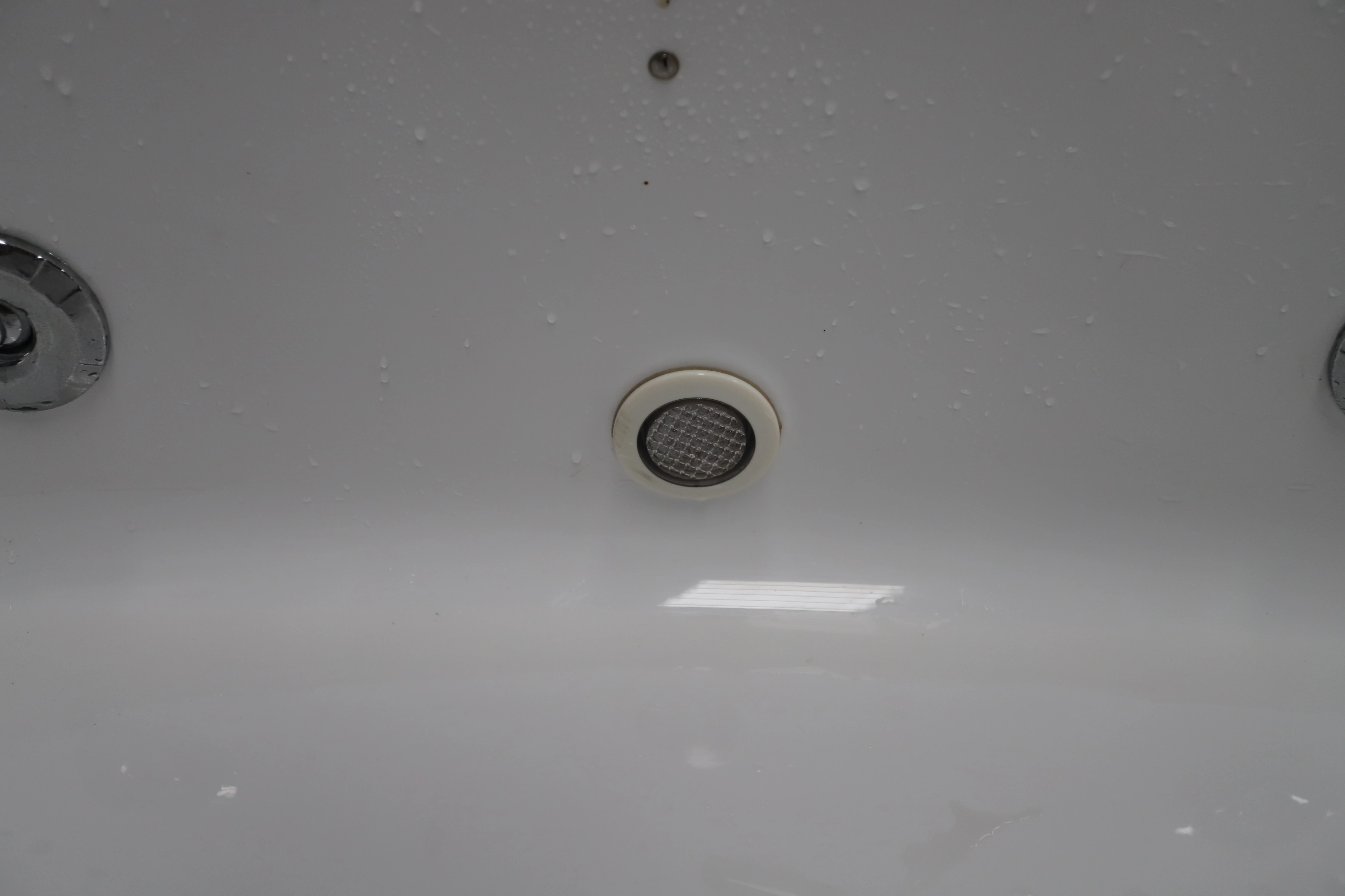 Free Standing Spa Bathtub Mini Luxury Bathtub Sale Stone Accessory Style Asian Technical Design Support Material Origin Type Gua