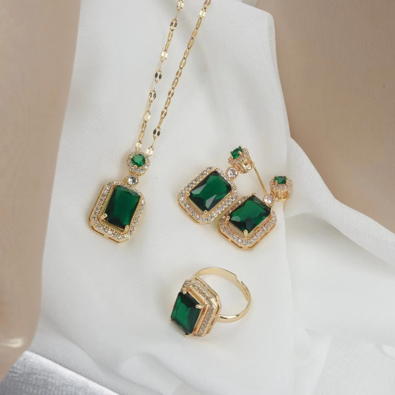 No Fade Square Gemstone Ring Wedding Earrings Hot Selling Emerald Zircon Crystal Vintage Stainless Steel Jewelry Set For Women