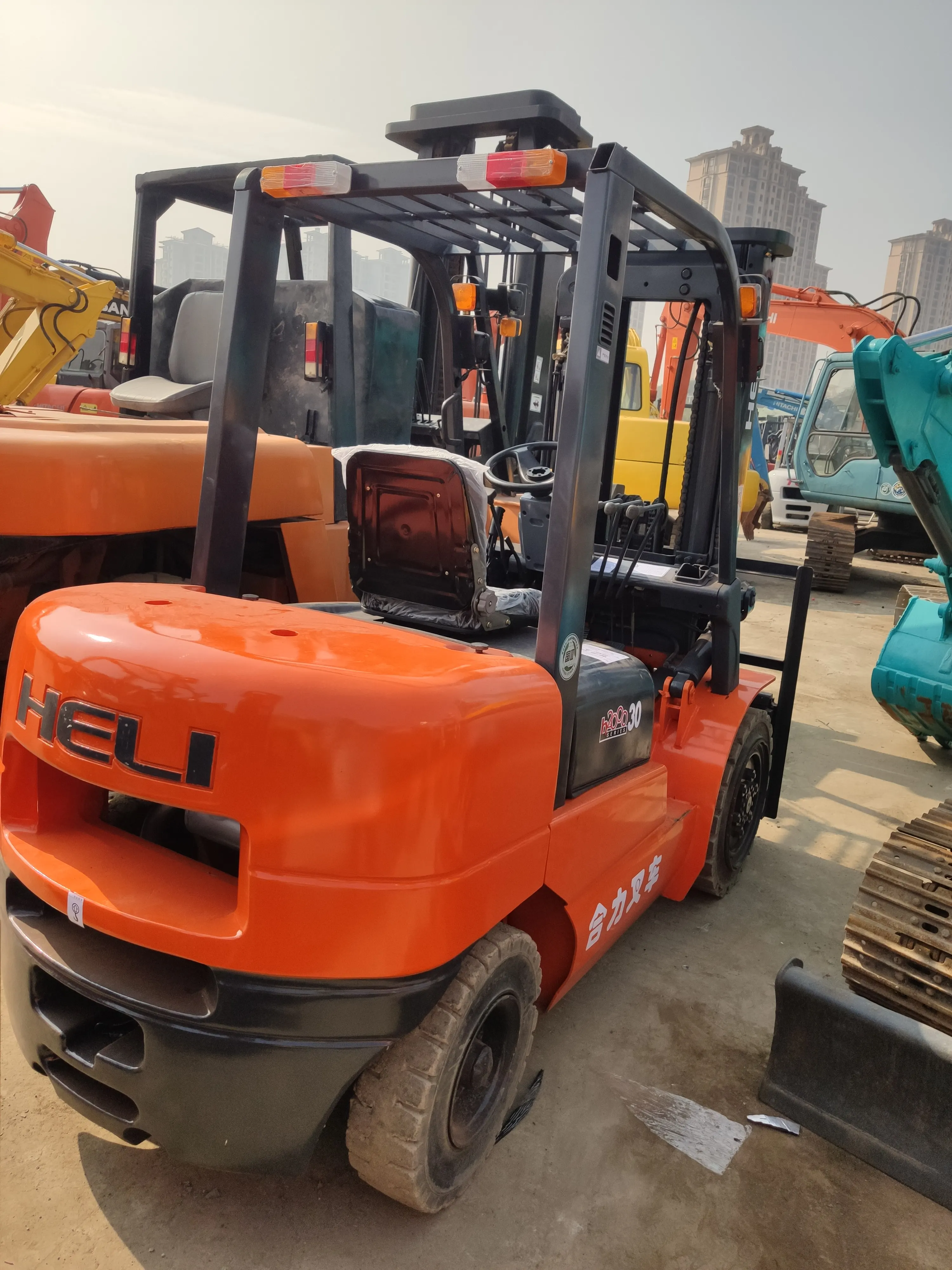 Good condition  3ton HELI  second hand electric include sidesway used forklift