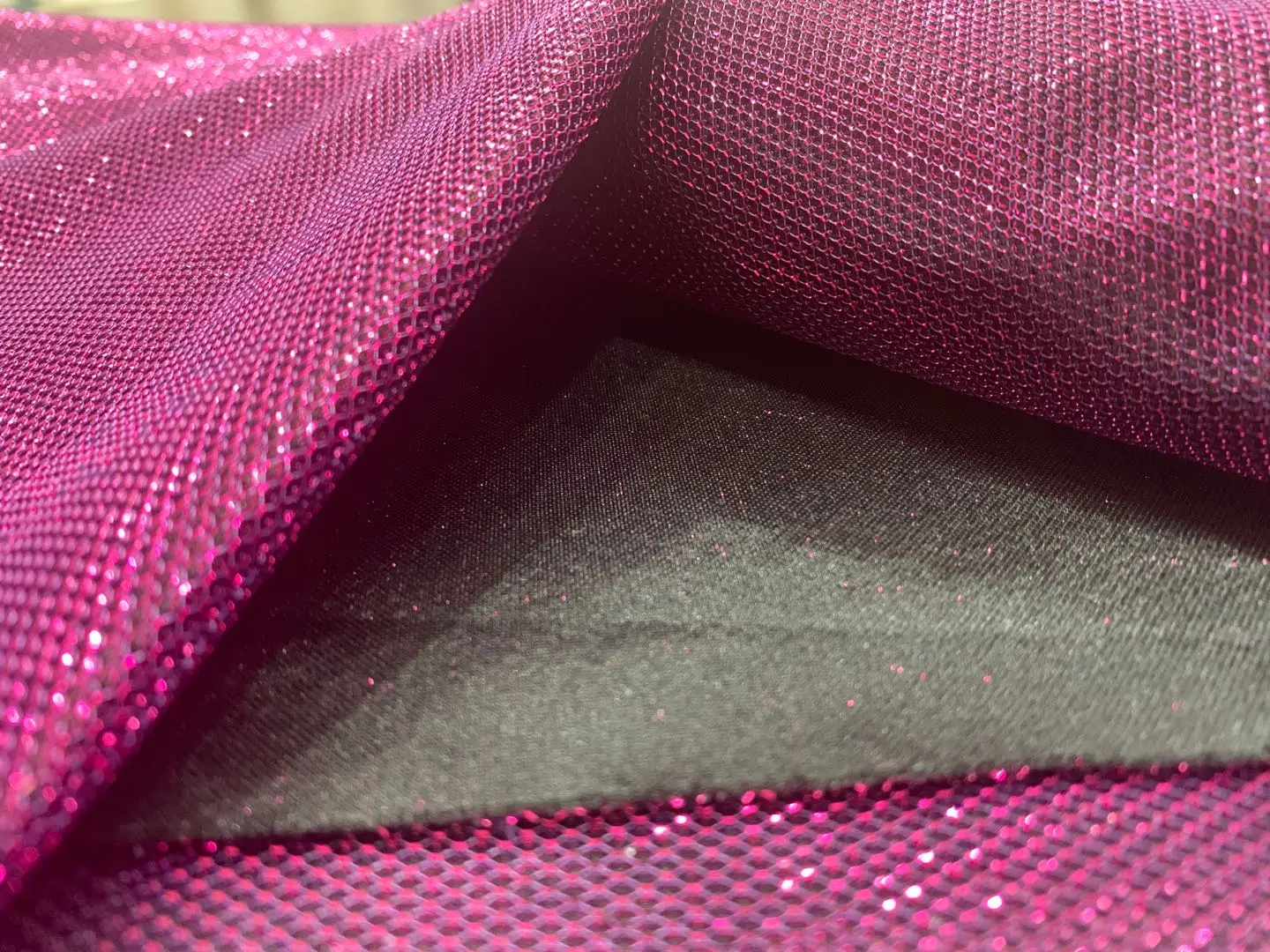 Сетчатая трикотажная сатиновая ткань с бриллиантовым люрексом и лунным