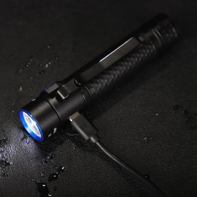 Бринит USB перезаряжаемый ежедневный светодиодный фонарик SST40 Linterna
