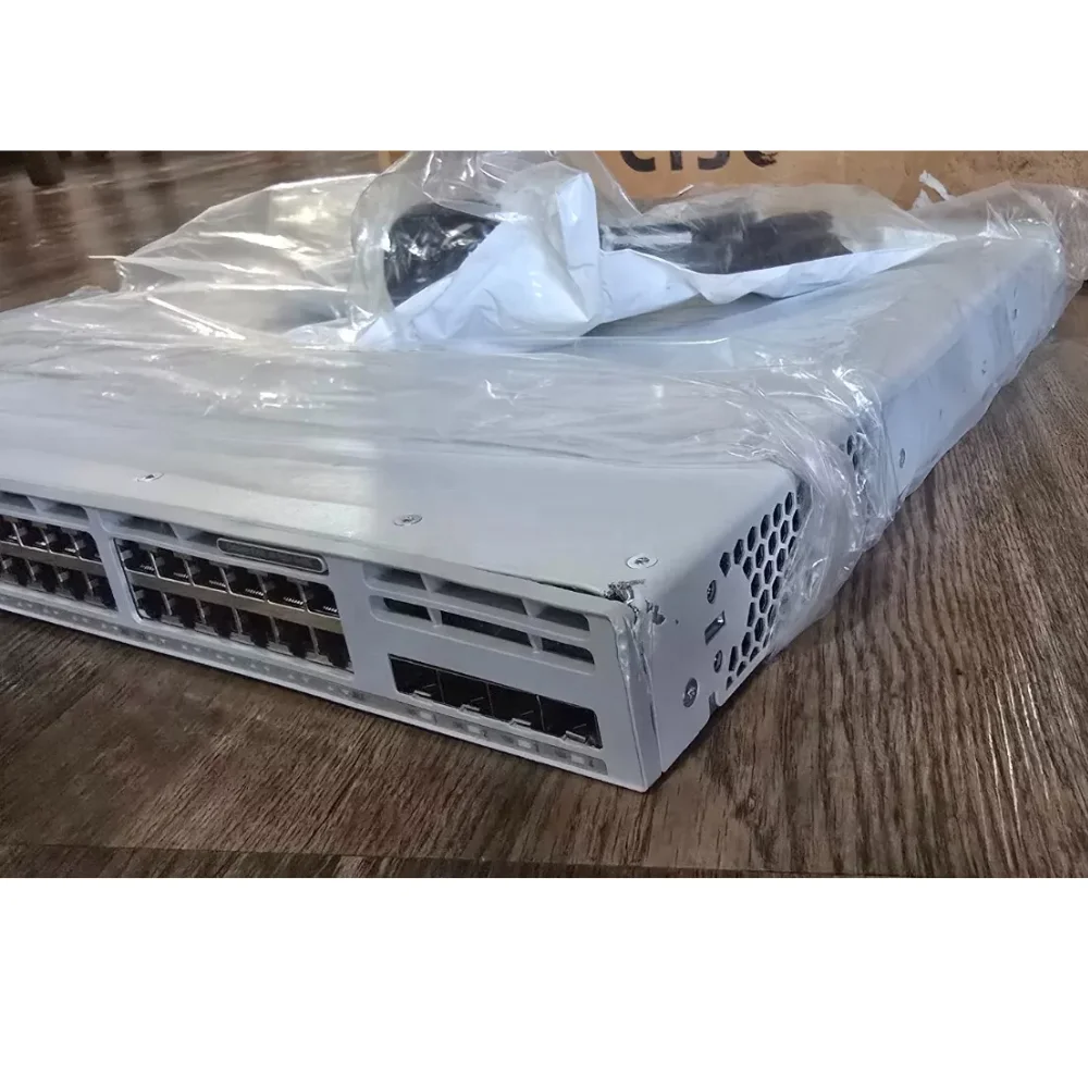 Новые герметичные переключатели Cisco C9300L-48P-4X-E 48 портов PoE 4x10G SFP + Layer 3 управляемый коммутатор корпоративной сети
