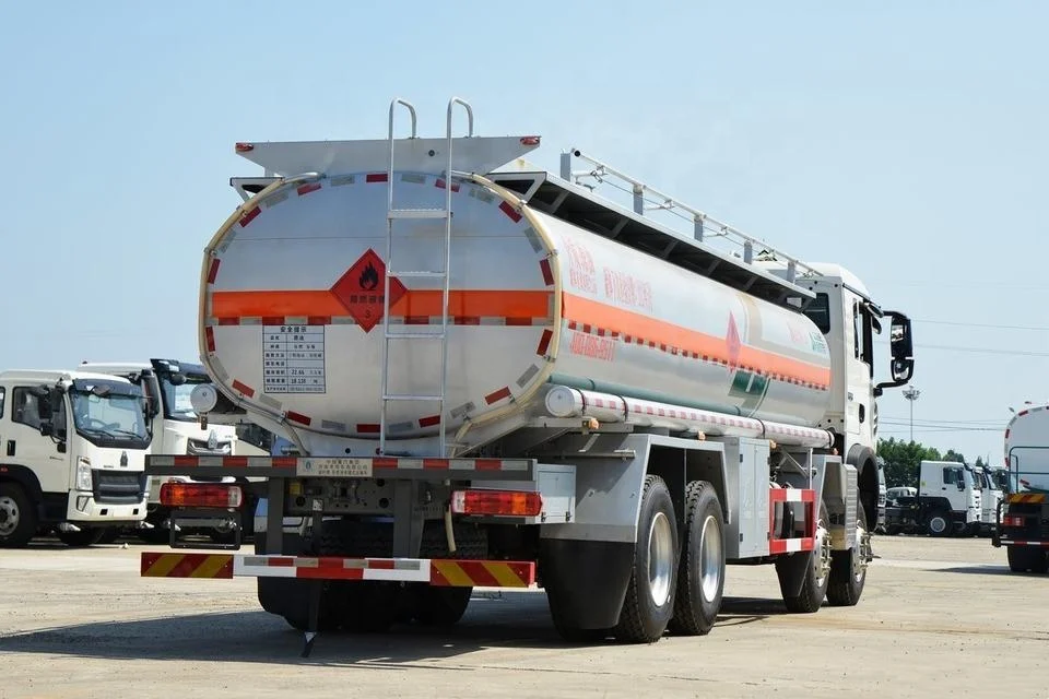 SINOTRUK HOWO 8x4 22 66 м3 новый грузовик с топливным баком мощностью 350 л.с. для продажи