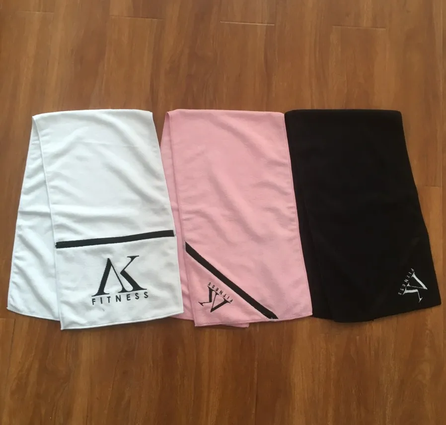 Custom logo microfiber cotton gym sports embroidery fitness towel with zipper pocket