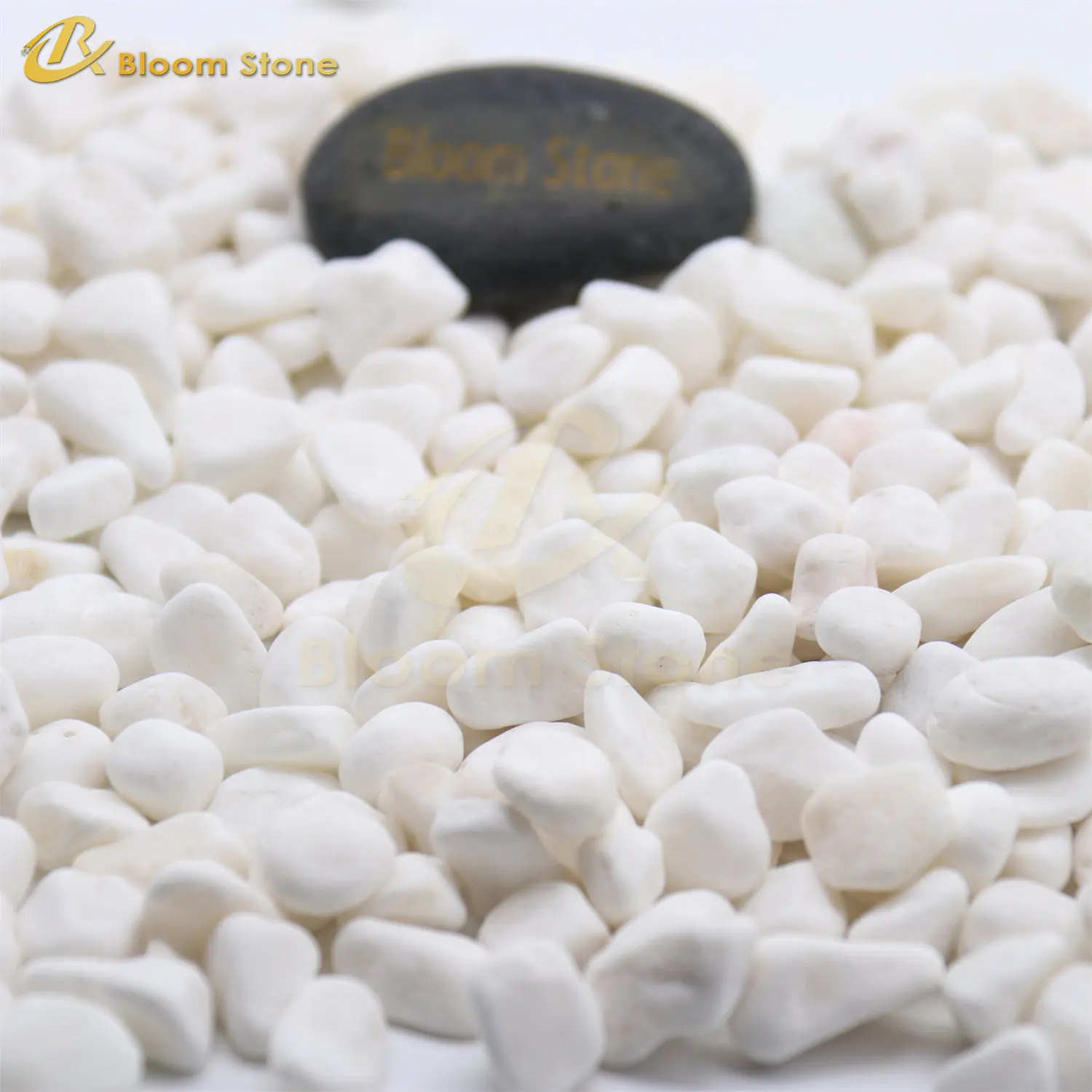 Snow White Pebble Stone Natural Stone Material Marble Chippings White pebble Stone