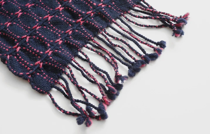 Available machine knitting worsted wool blend fabric textile yarn