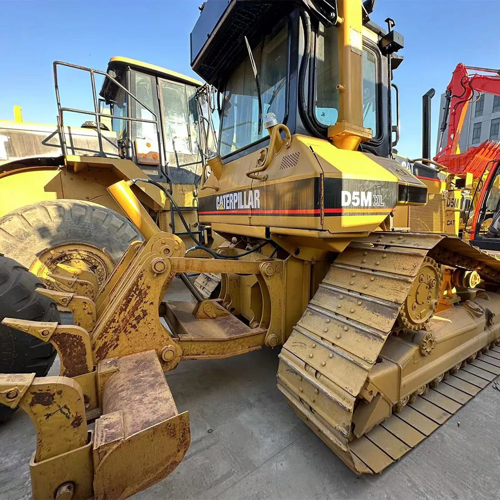 Мини-бульдозер Caterpillar D5M