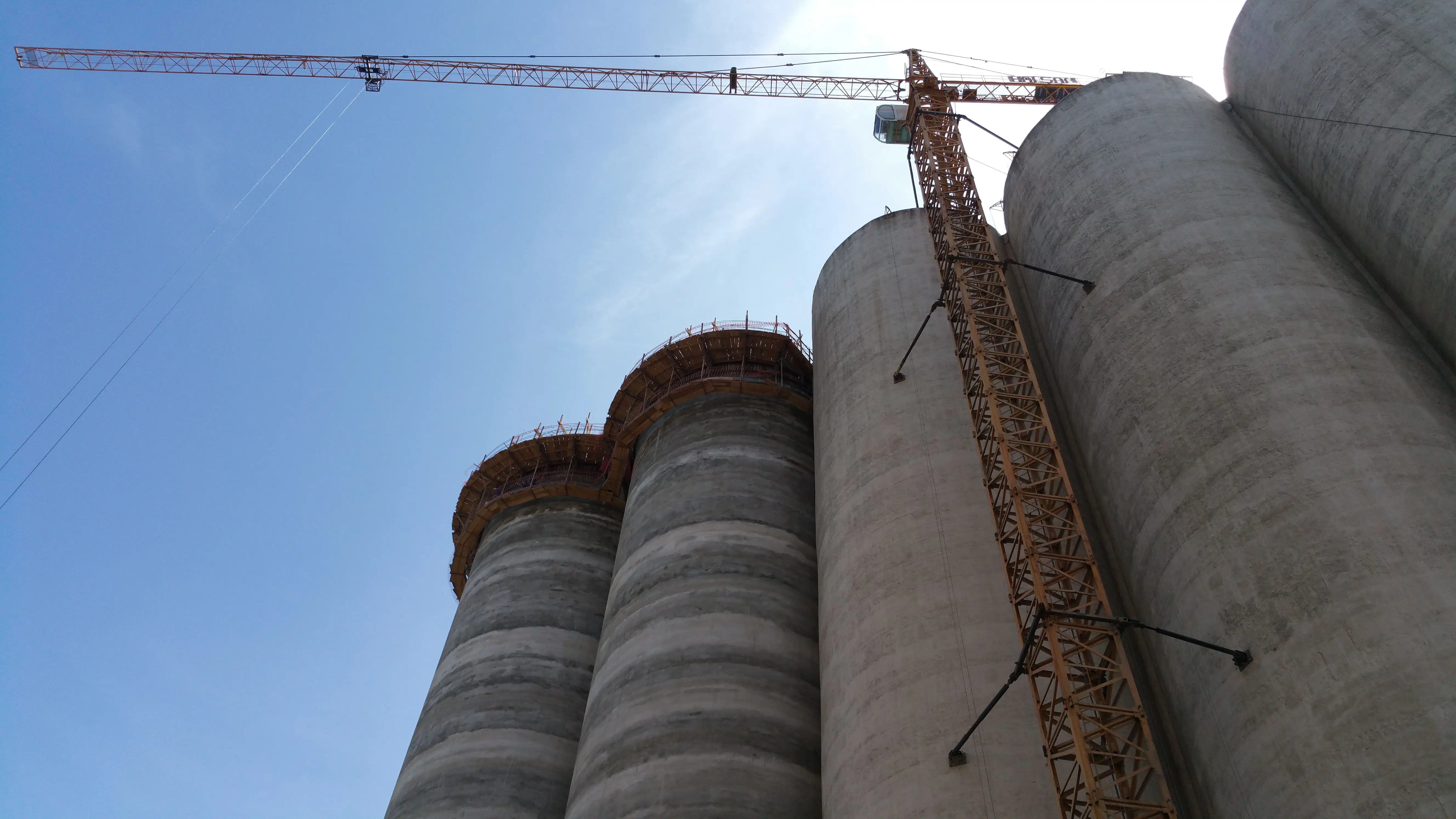 building tower crane