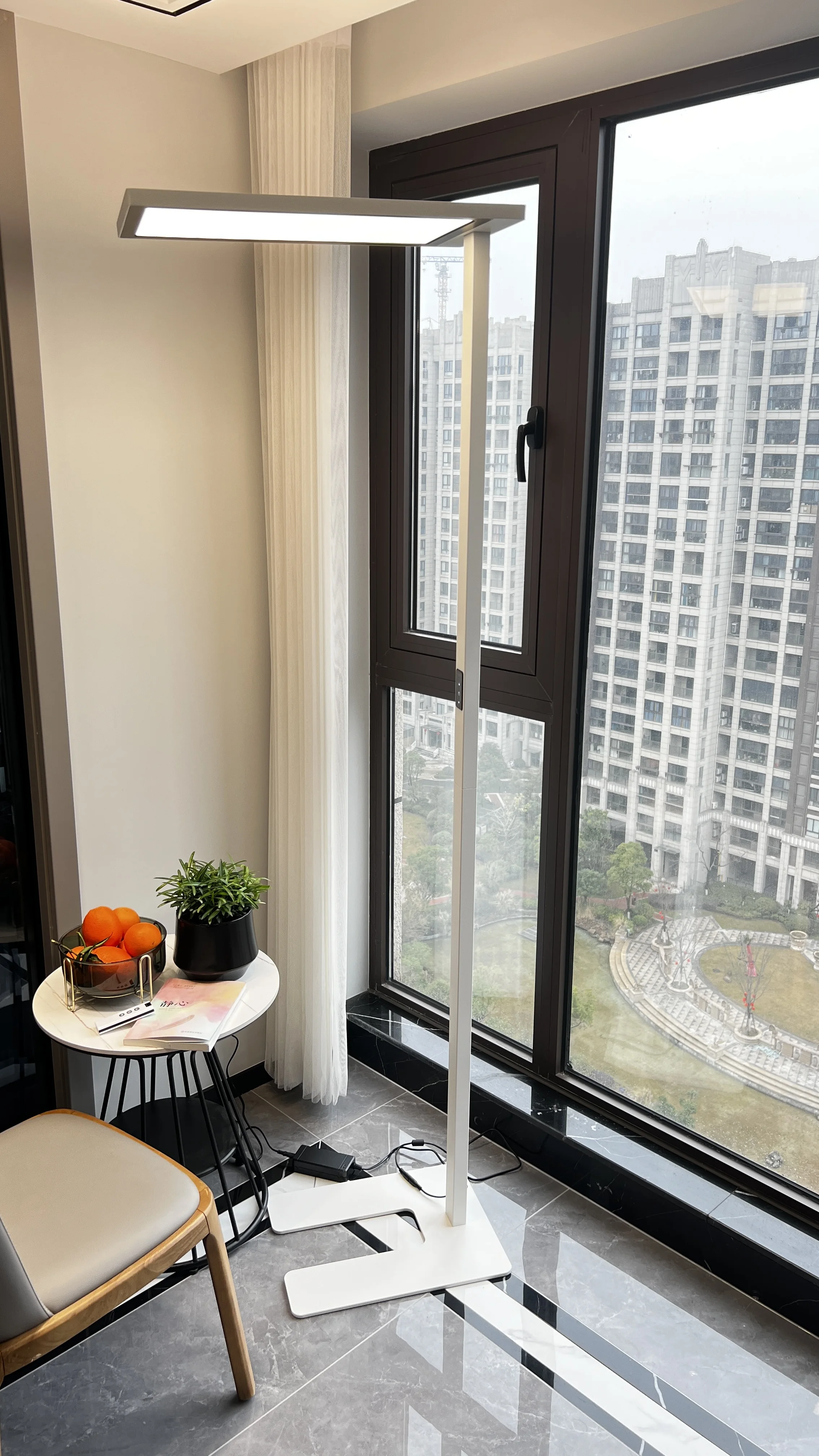 Smart Touch CCT Dimming Motion/Light Sensing UGR<17 Modern Standing Floor Lamps LED Potoelectric Blue-free LED beads Lamp