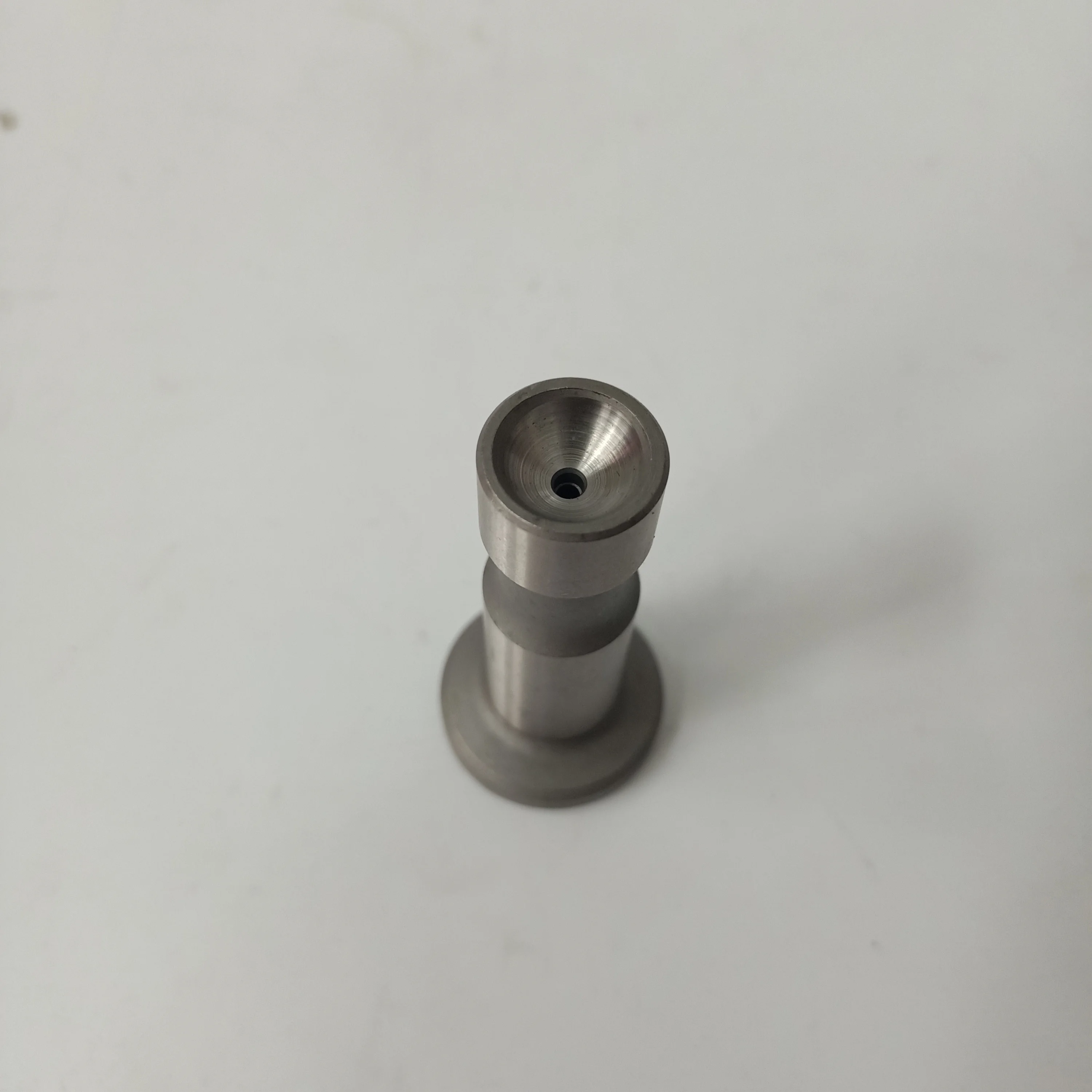 Manufacturers customize mechanical intake exhaust valve tappet lifter for deutz FL912 FL913 FL914 diesel engine parts