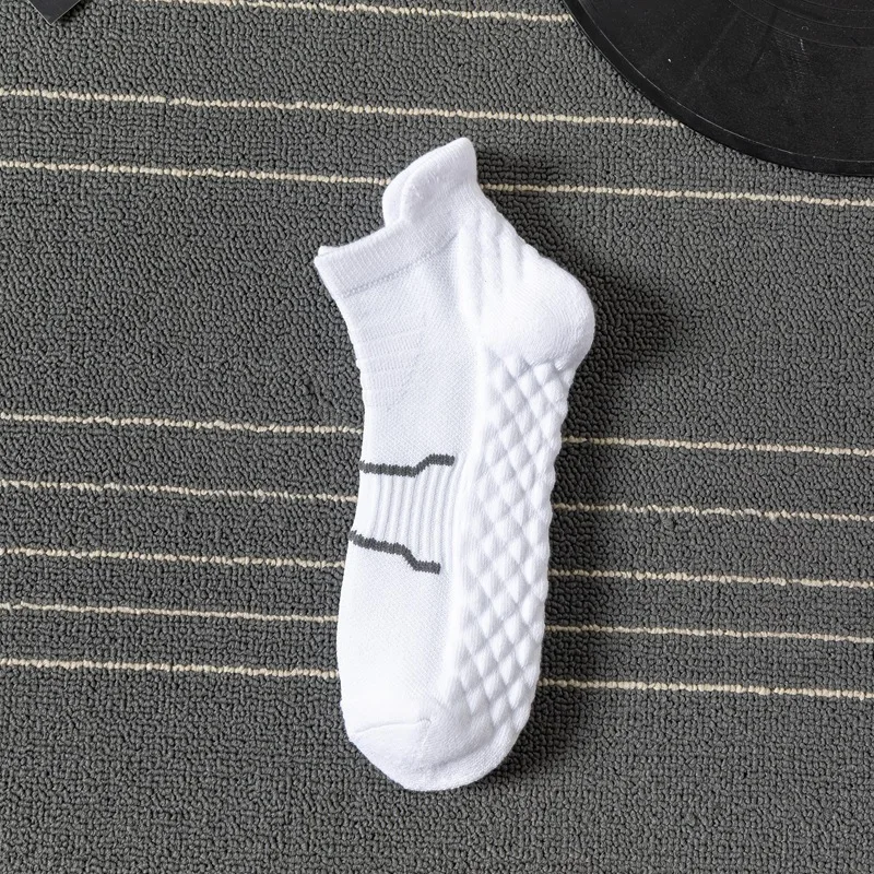Hot Sale Cheap Custom towel bottom compression logo towel football high tube running white black sports socks