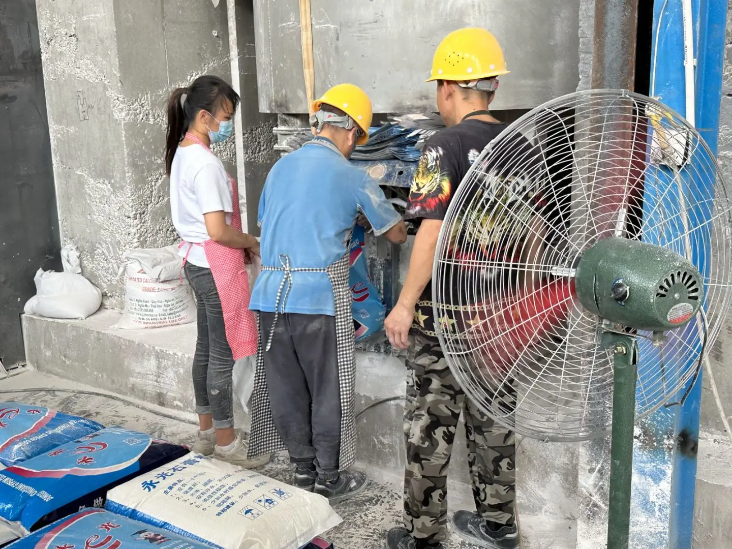 No Defoaming Agent High White 95% Plaster Powder Clone Aroma No Shrinkage Painting Gypsum High Fluidity Gypsum Powder Craft