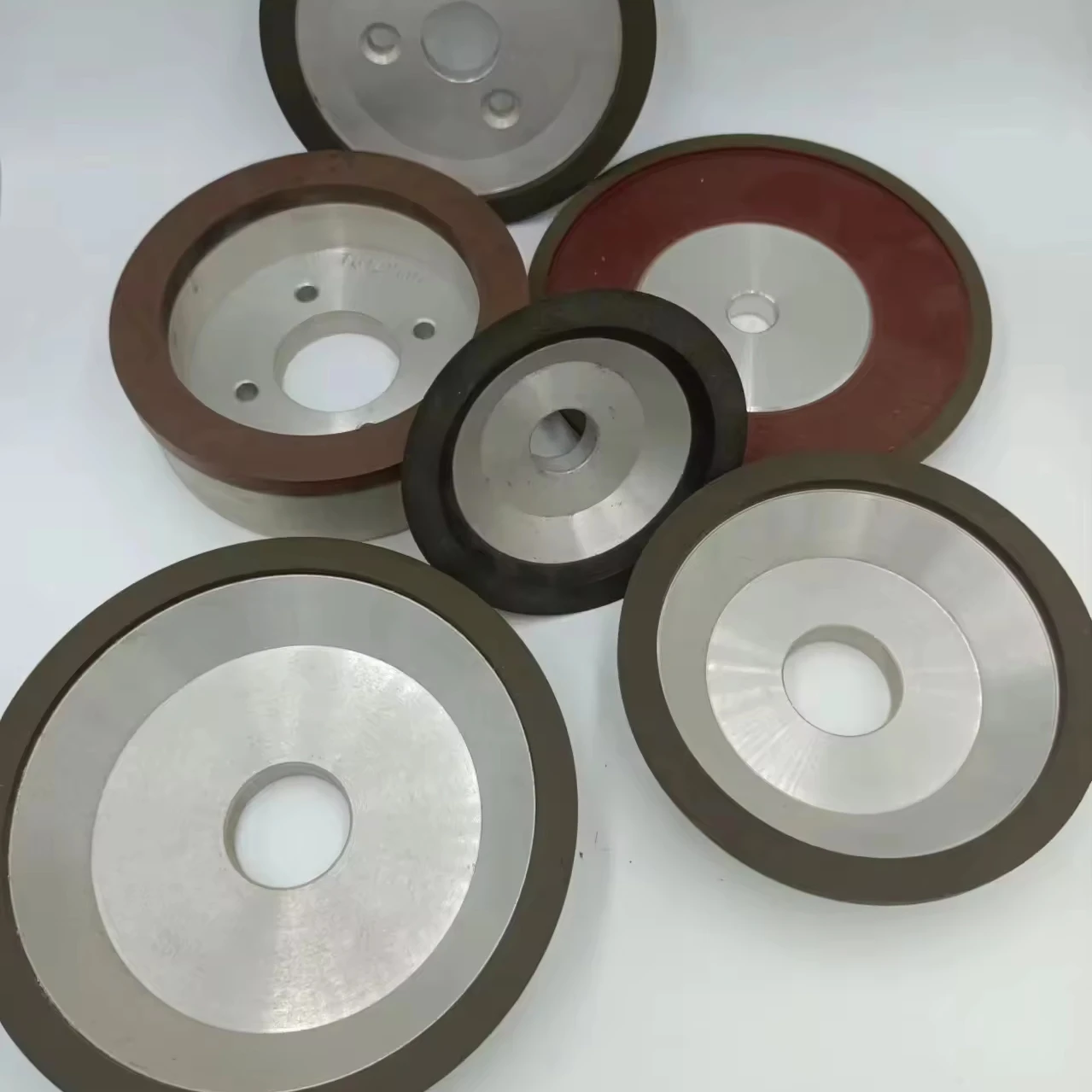 Resin Bond Diamond Wheel Aluminum Grinding Wheel High Precision Surface Grinding For Aluminum Oxide Ceramic Rods