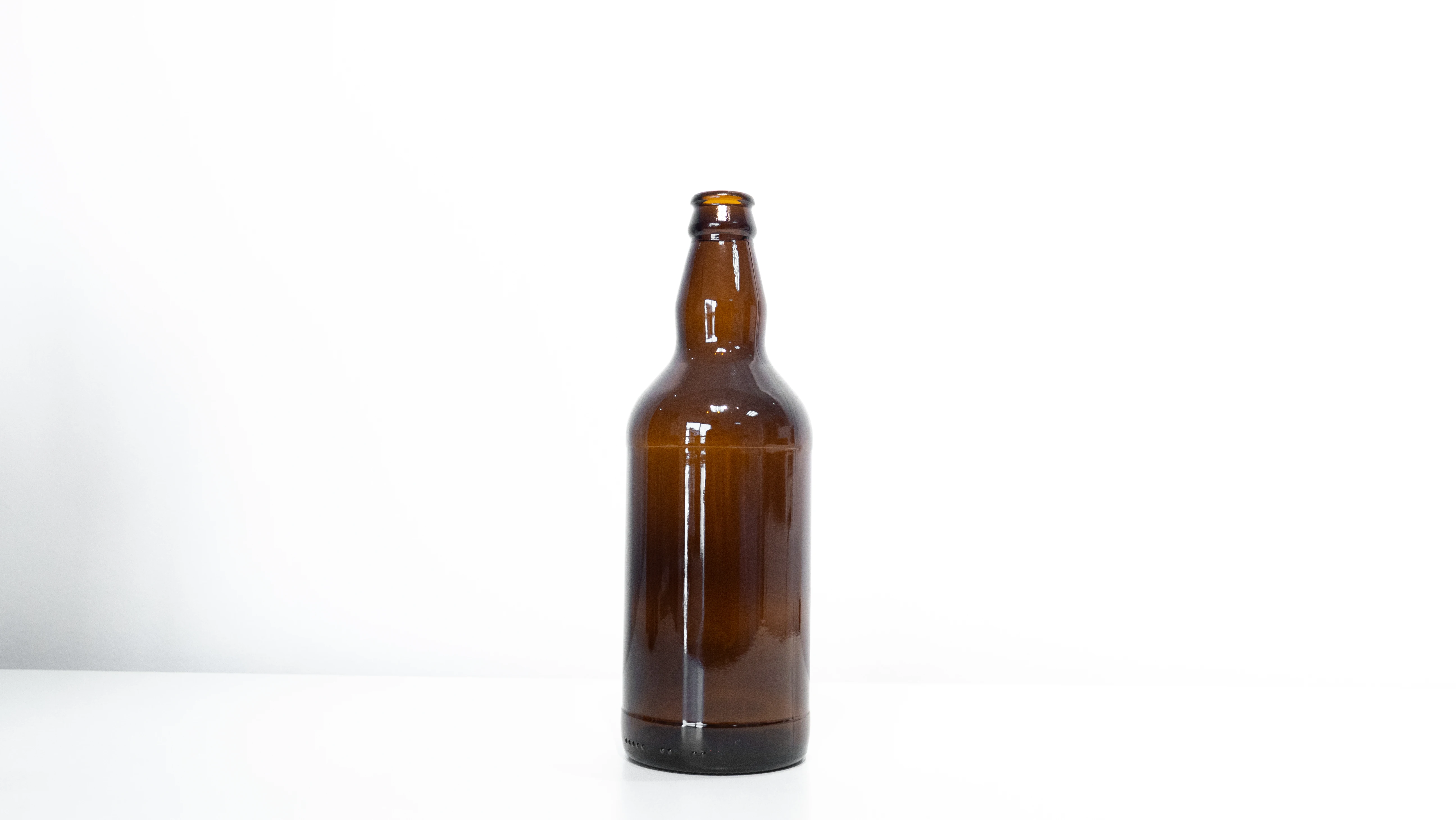 Ready Stock 250ml 275ml Rio Glass Bottle Material Soda Water Beverage Ginger Beer Bottle with Crown Caps