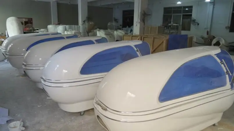 Hydromassage Bathtub with Chromotherapy Lamps / Spa Capsule with Sonotherapy Speakers