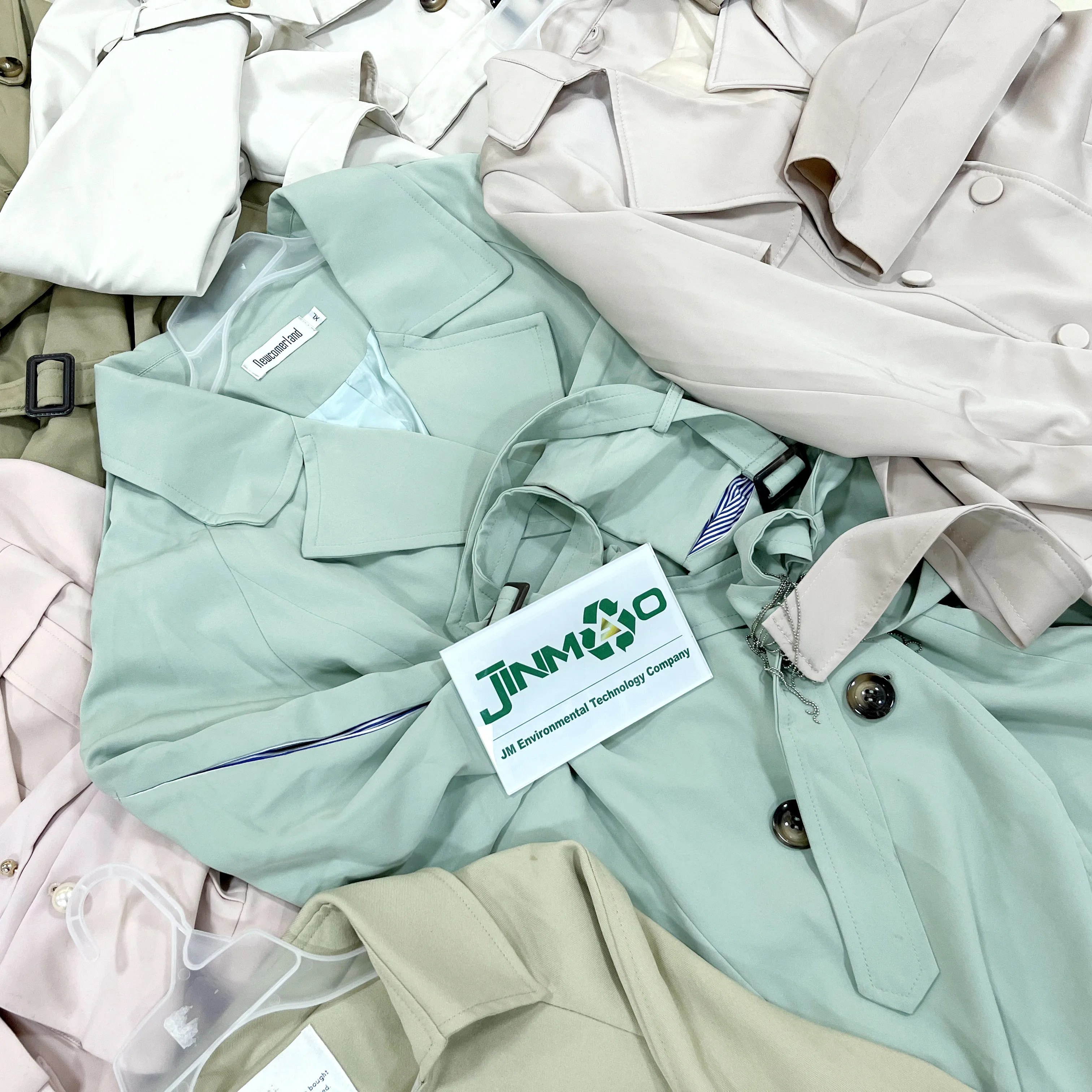 Chinese factory import mixed bales 2nd hand women oversized loose style fastener long trench coat spring used clothes