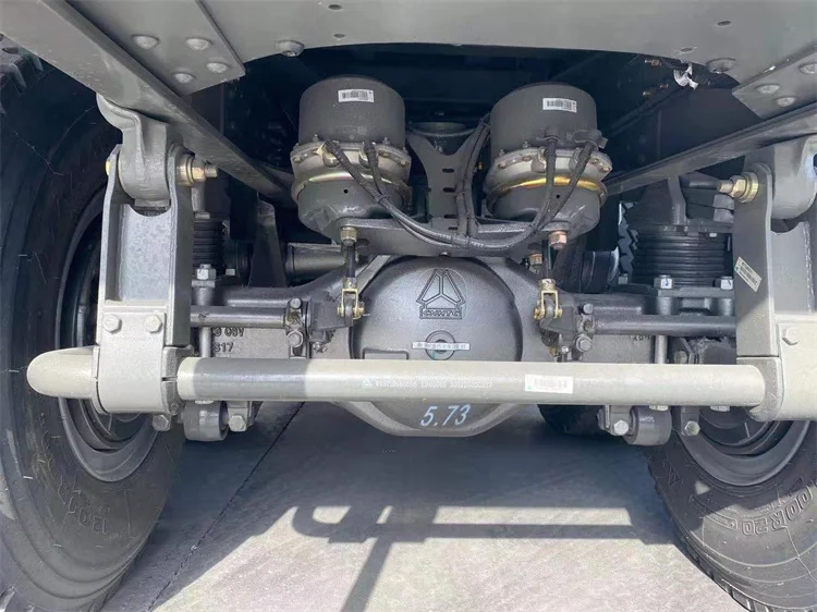 Трактор Foton Auman 6x4, 420 л.с., б/у